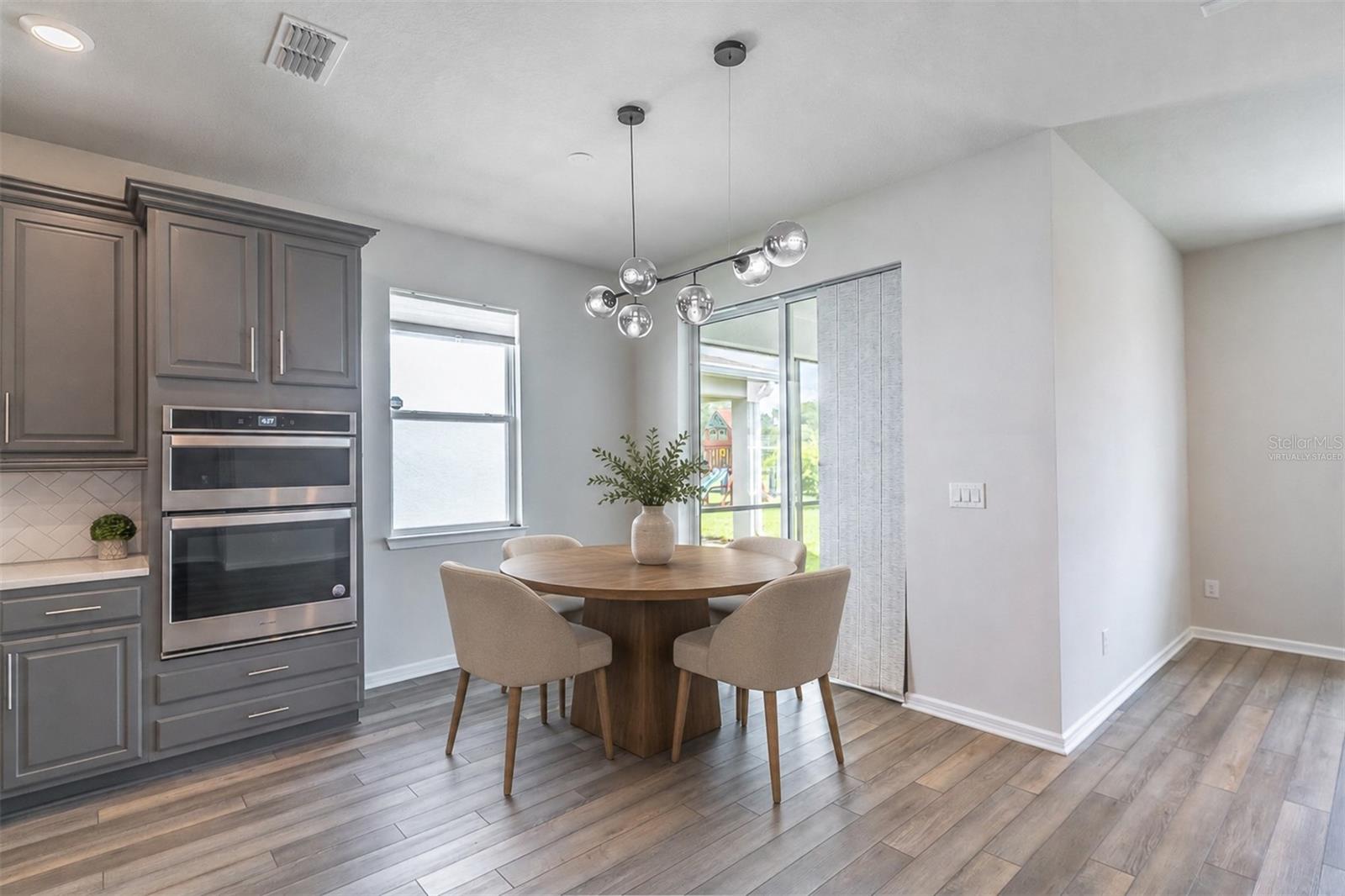 1681 BLOSSOM SOUND COURT photo 4