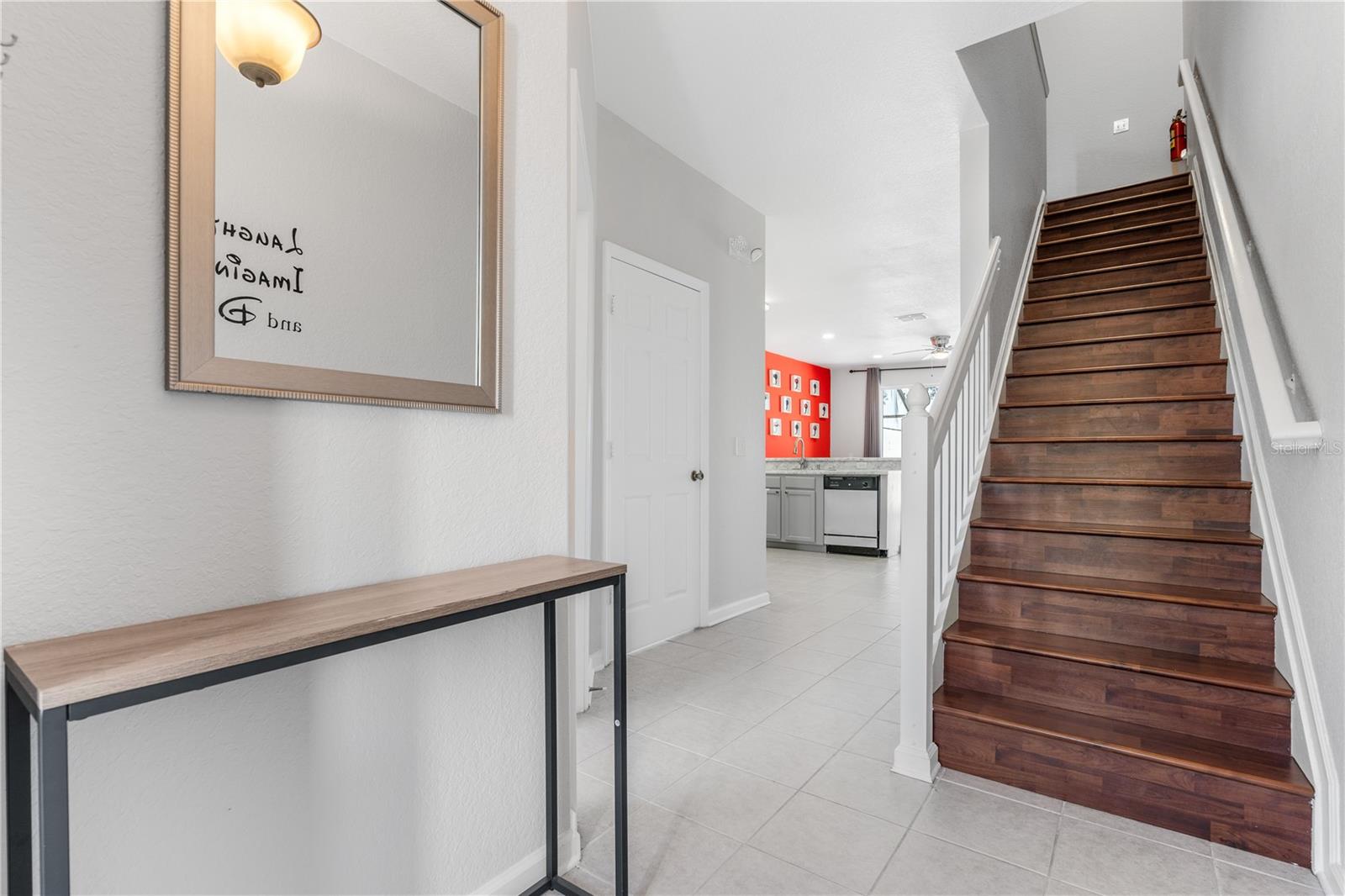 7677 Fitzclarence Street — photo 3 of 45