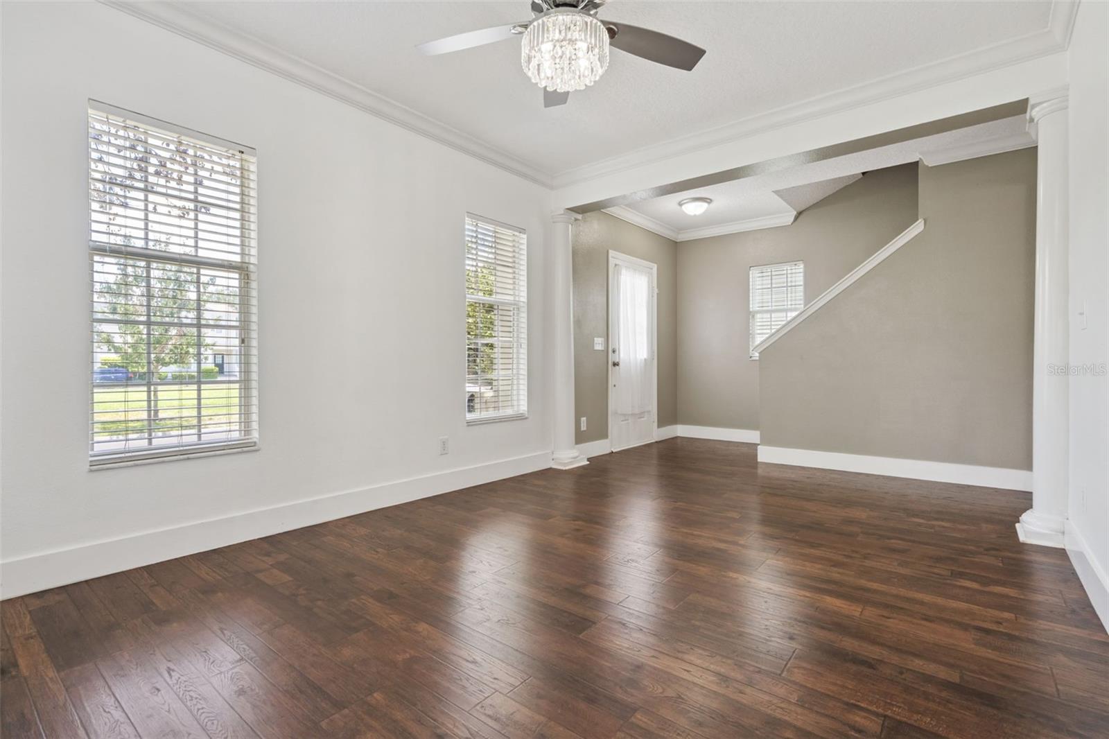 1102 GOLDENASTER COURT photo 5