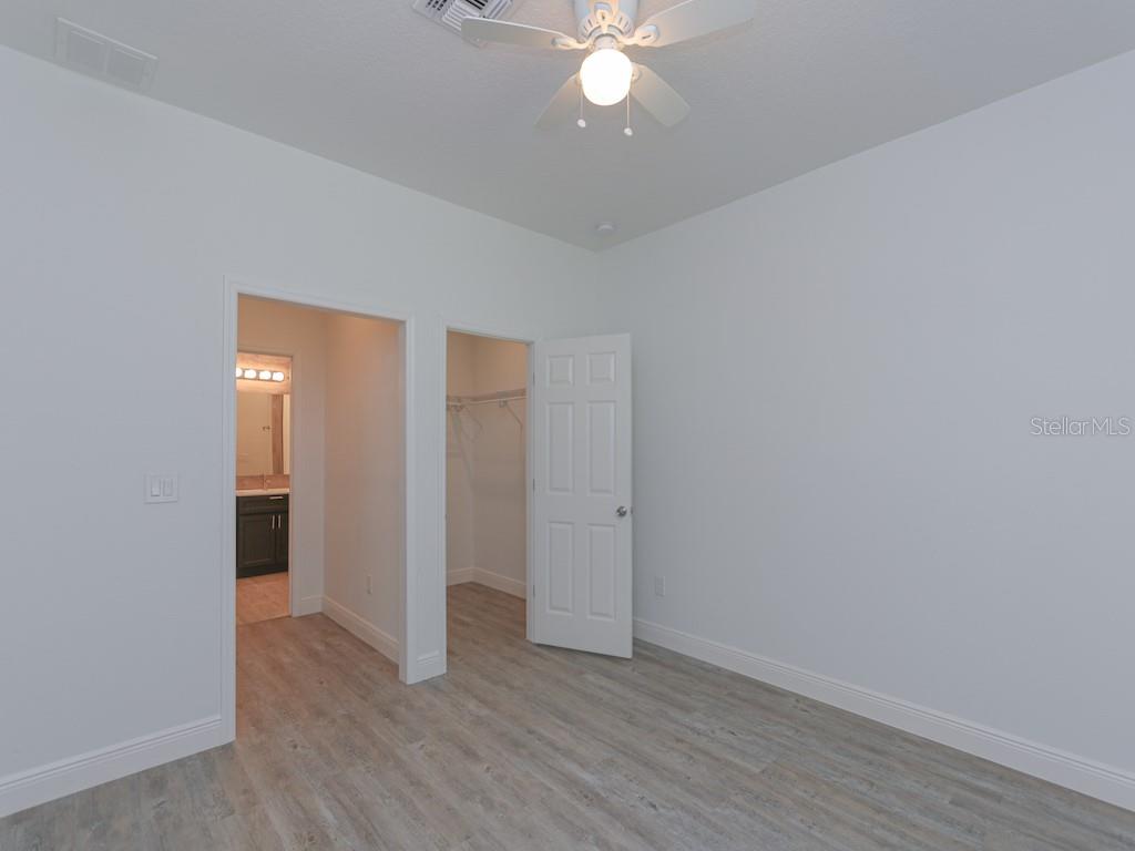 2831 W LIVINGSTON STREET photo 4