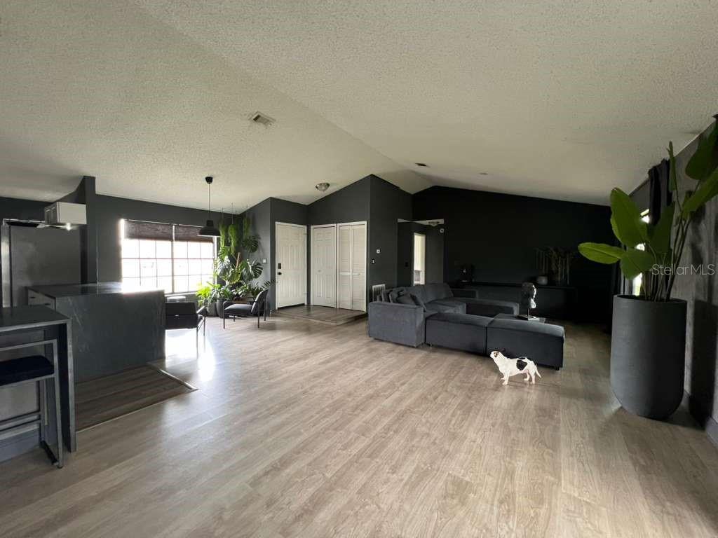 906 SAN PAULO WAY photo 2