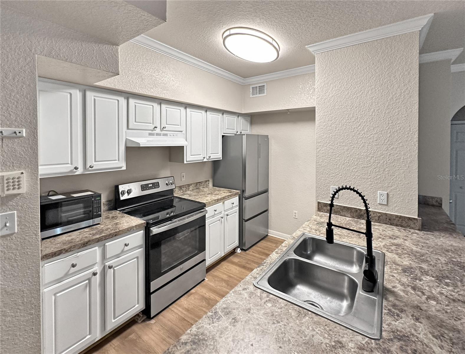 911 N ORANGE AVENUE #232 photo 5