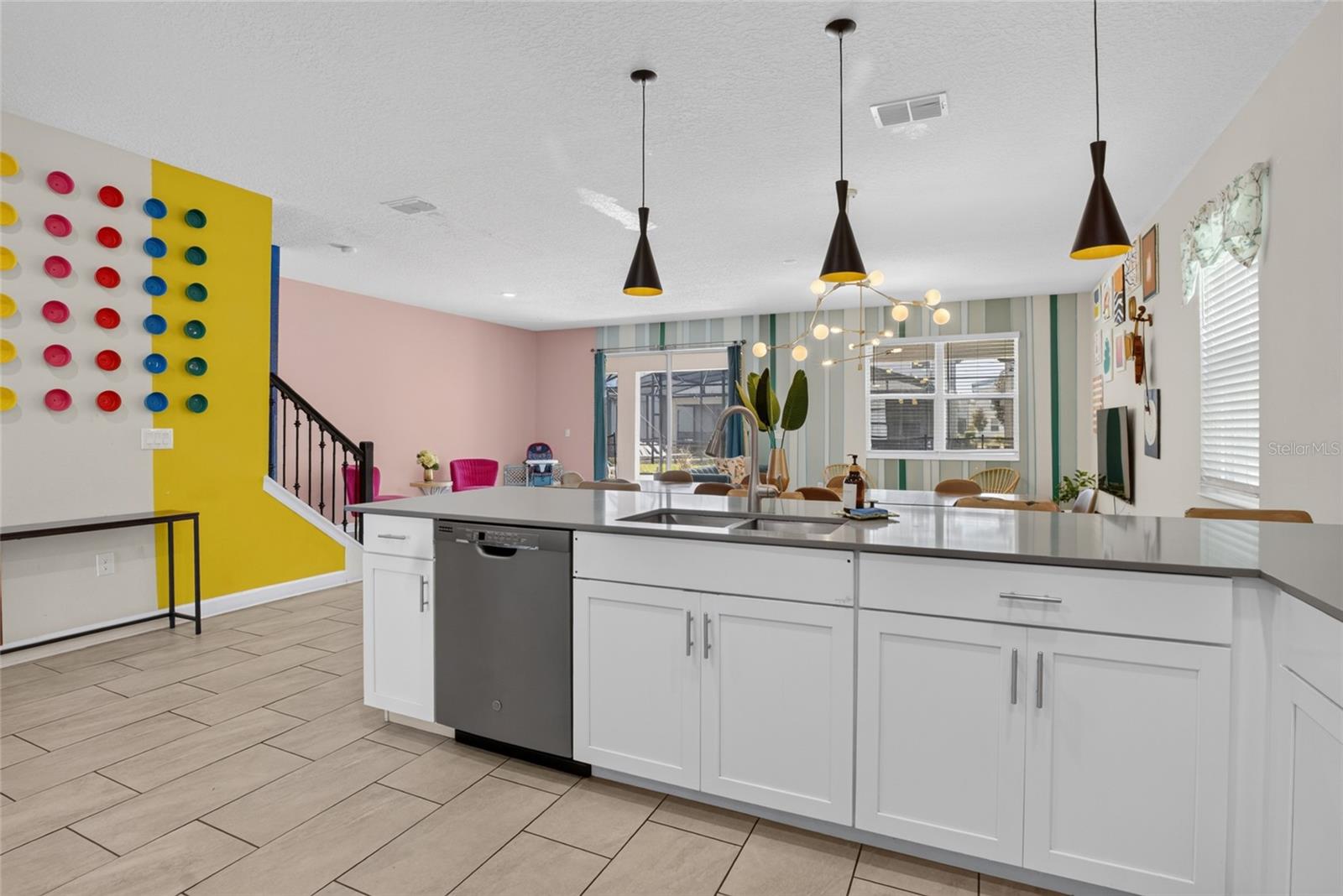 4536 Target Boulevard — photo 13 of 60