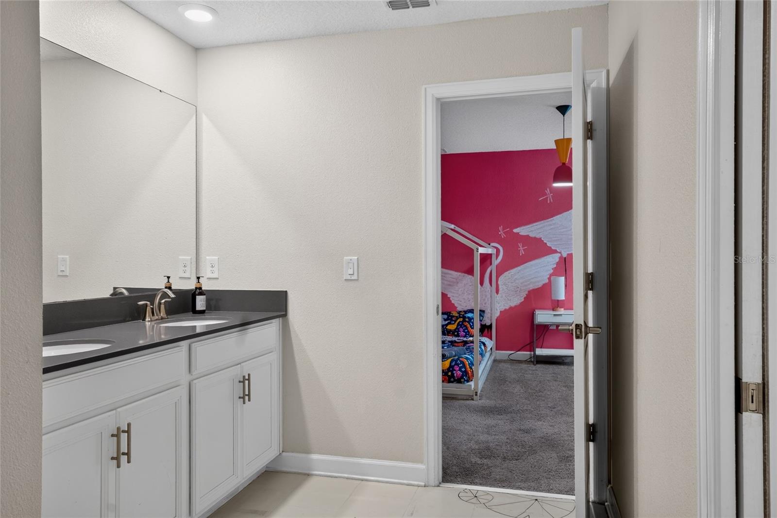 4536 Target Boulevard — photo 48 of 60