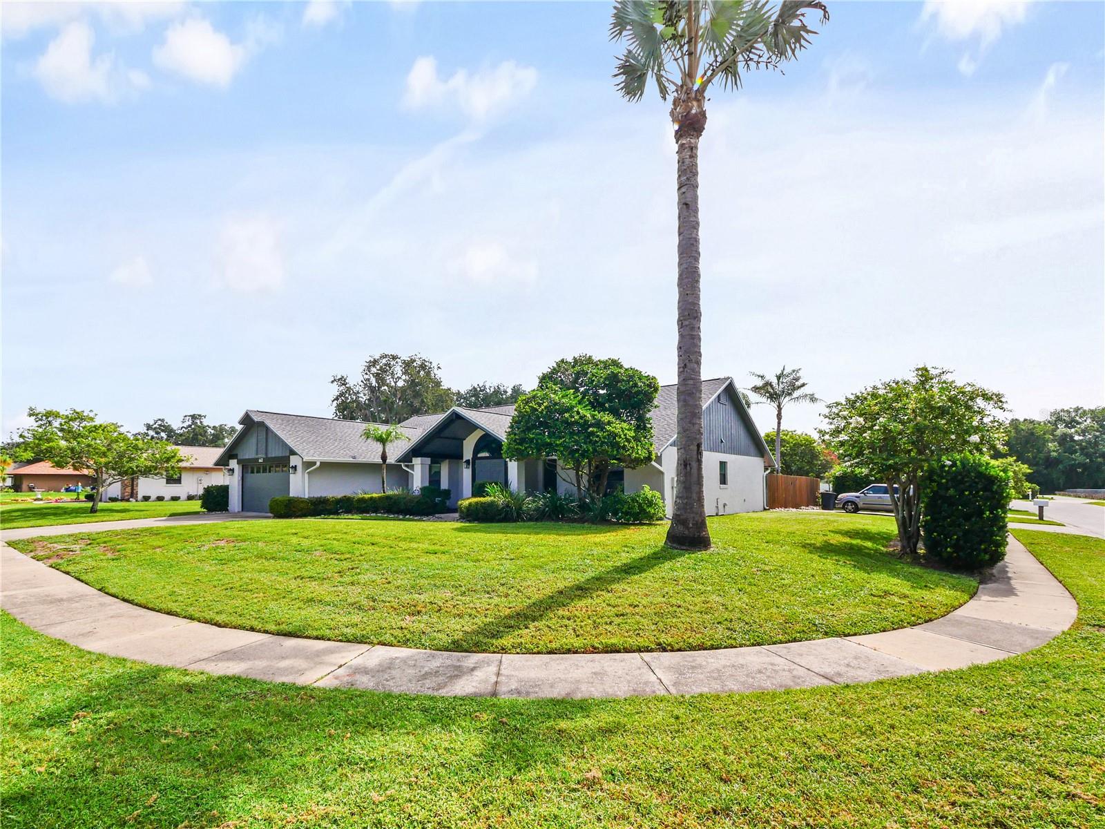 4437 GLENMOOR COURT photo 2