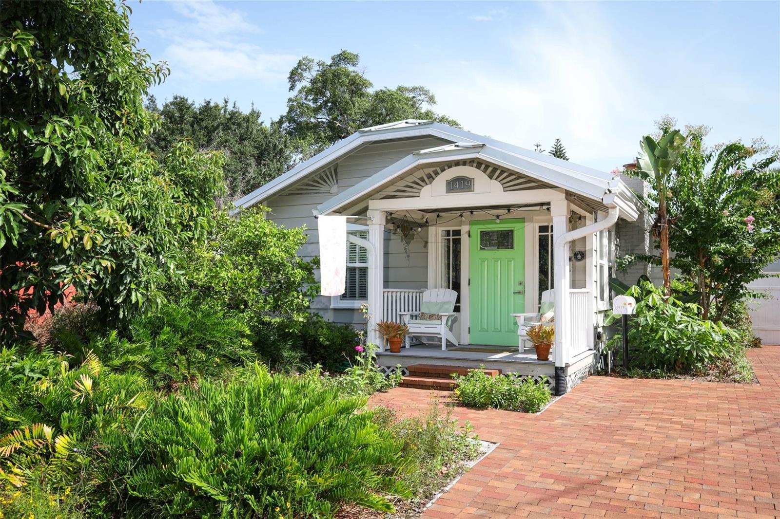 1419 CANTON STREET photo 2