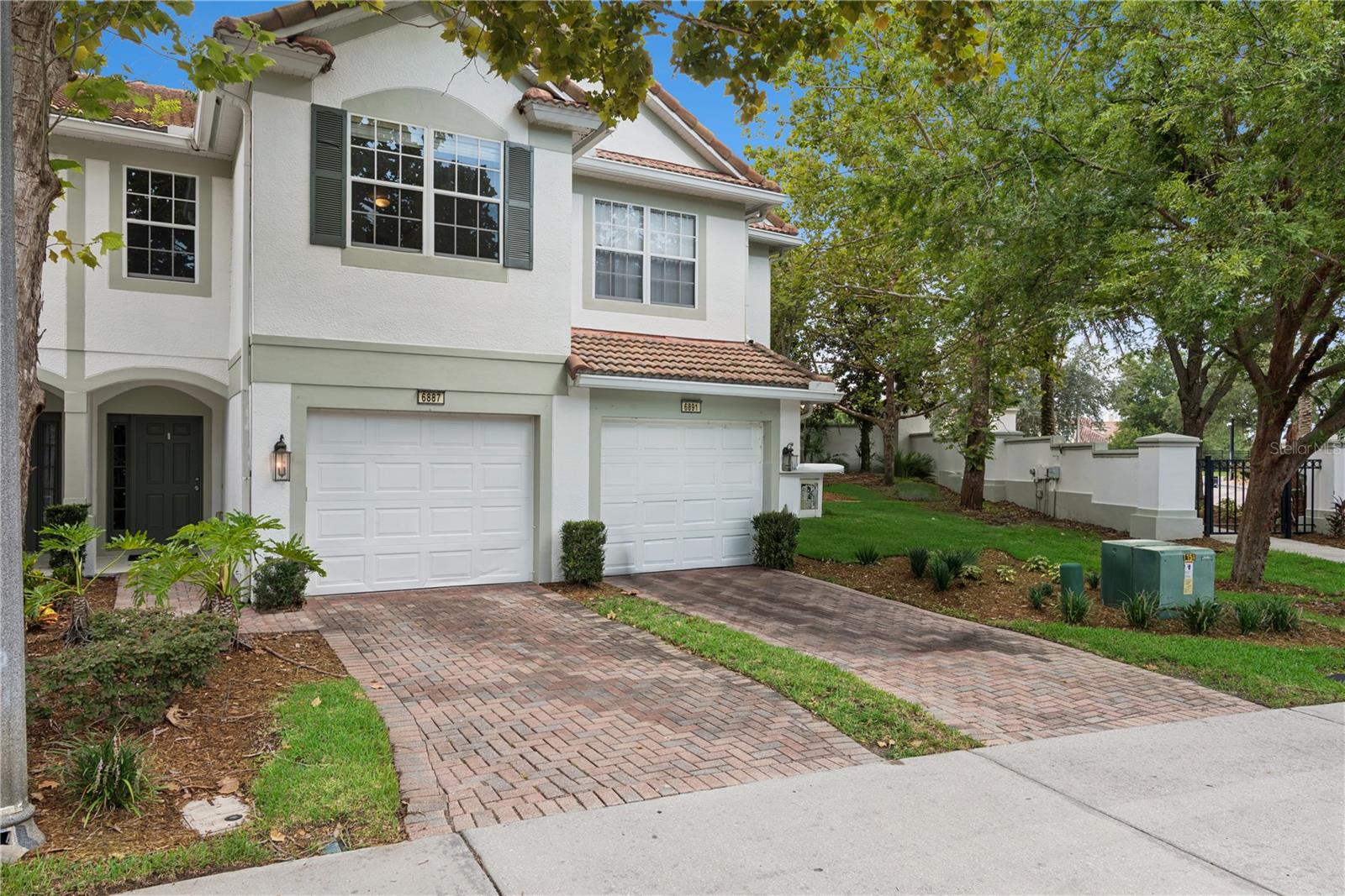 6887 SPERONE STREET photo 2
