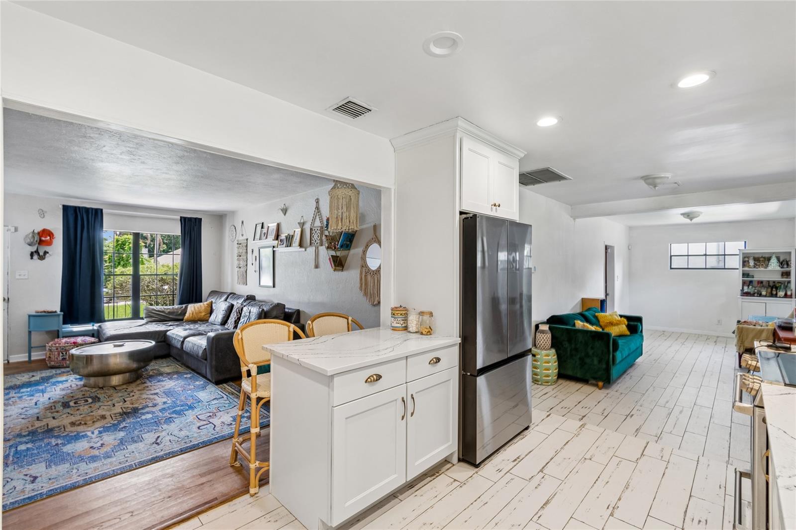 3742 MARTIN STREET photo 5