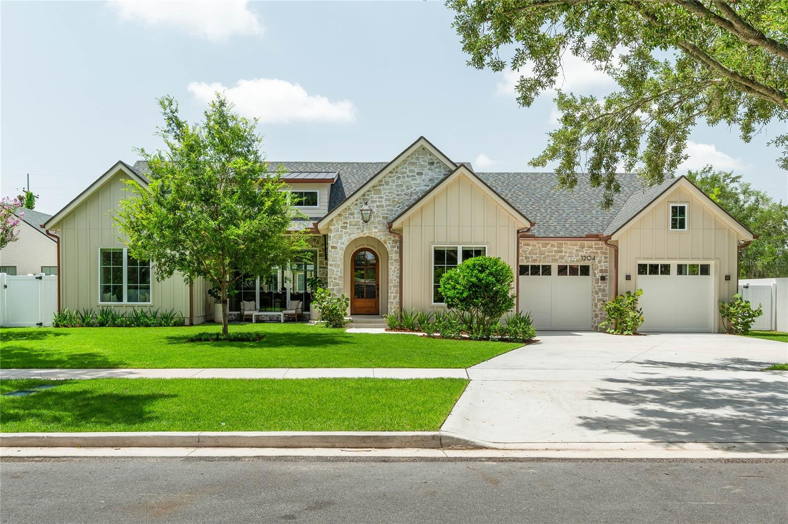 1204 NOTTINGHAM STREET photo 2