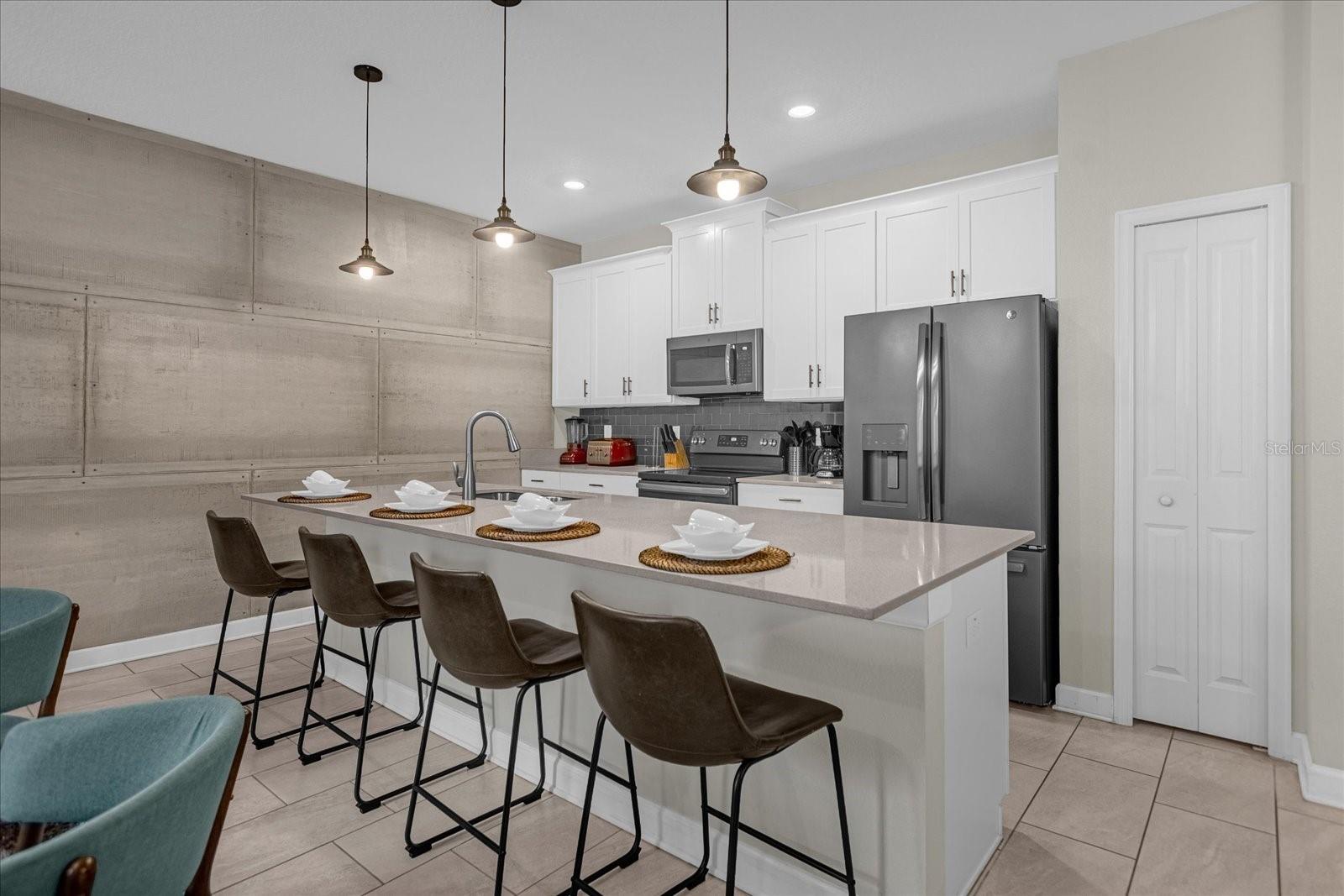 4820 Love Storey Lane — photo 5 of 26