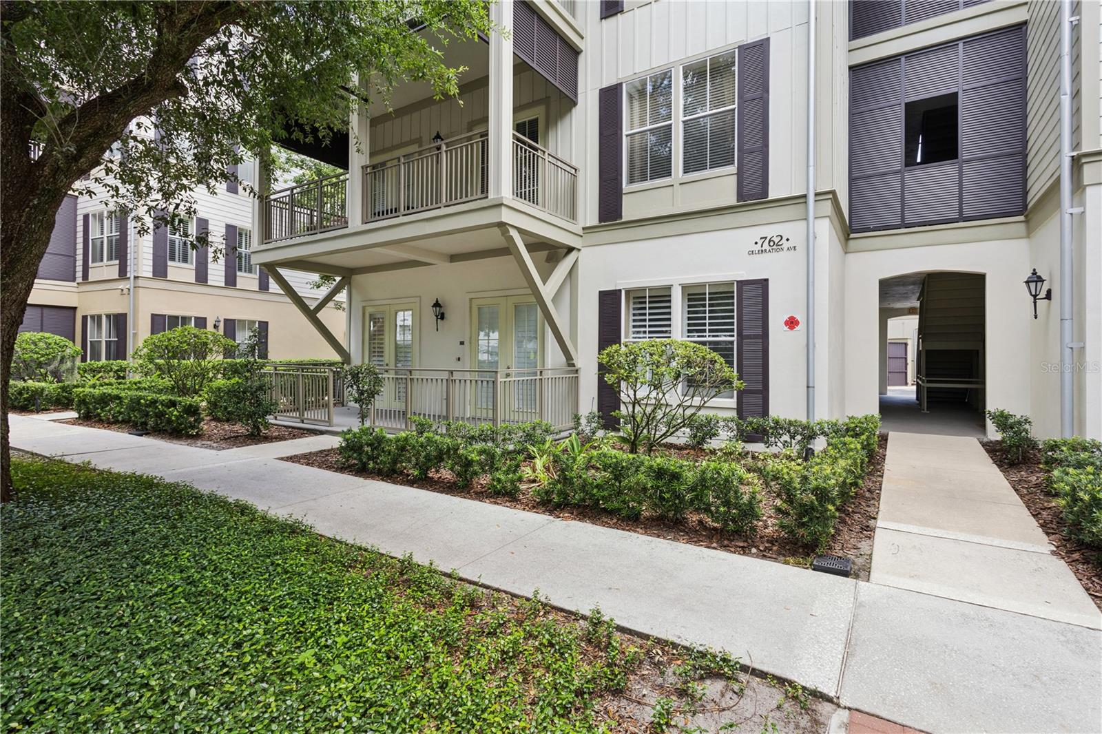 762 CELEBRATION AVENUE