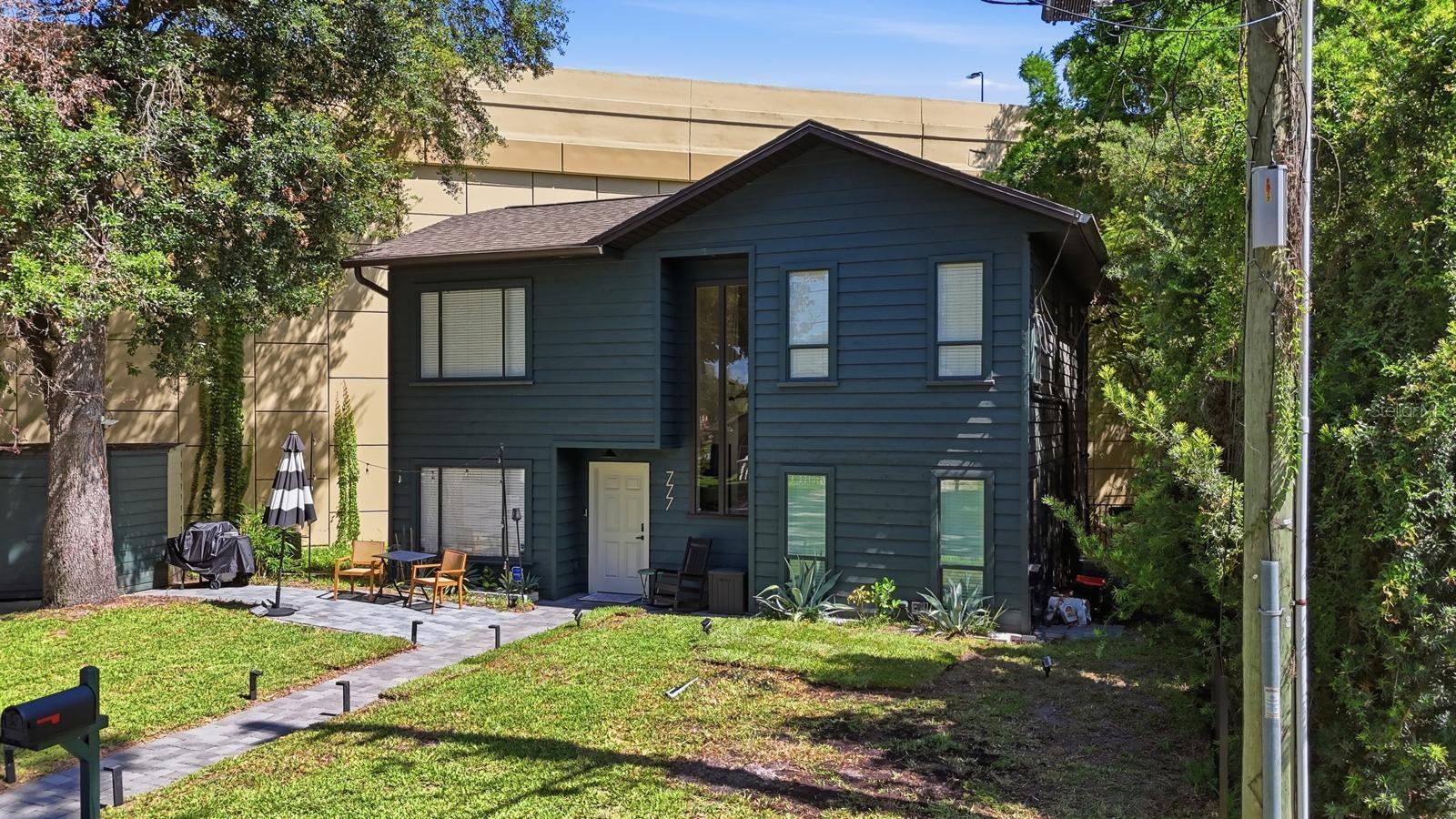 777 28TH STREET photo 3