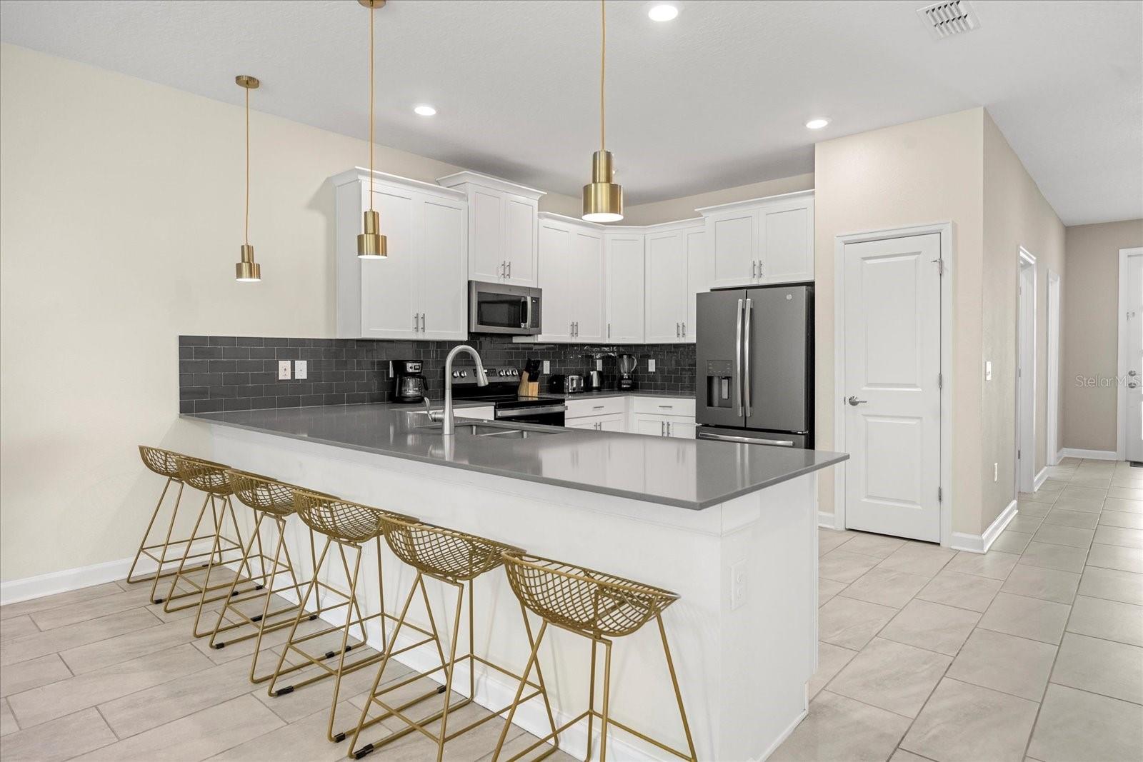 4548 Target Boulevard — photo 8 of 56