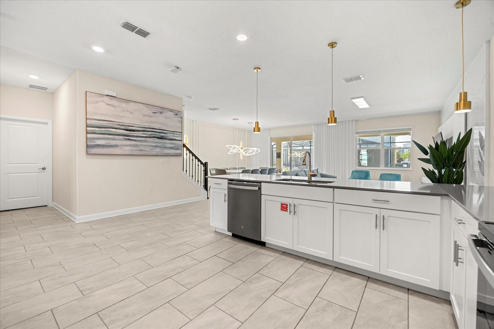 4548 Target Boulevard — photo 10 of 56