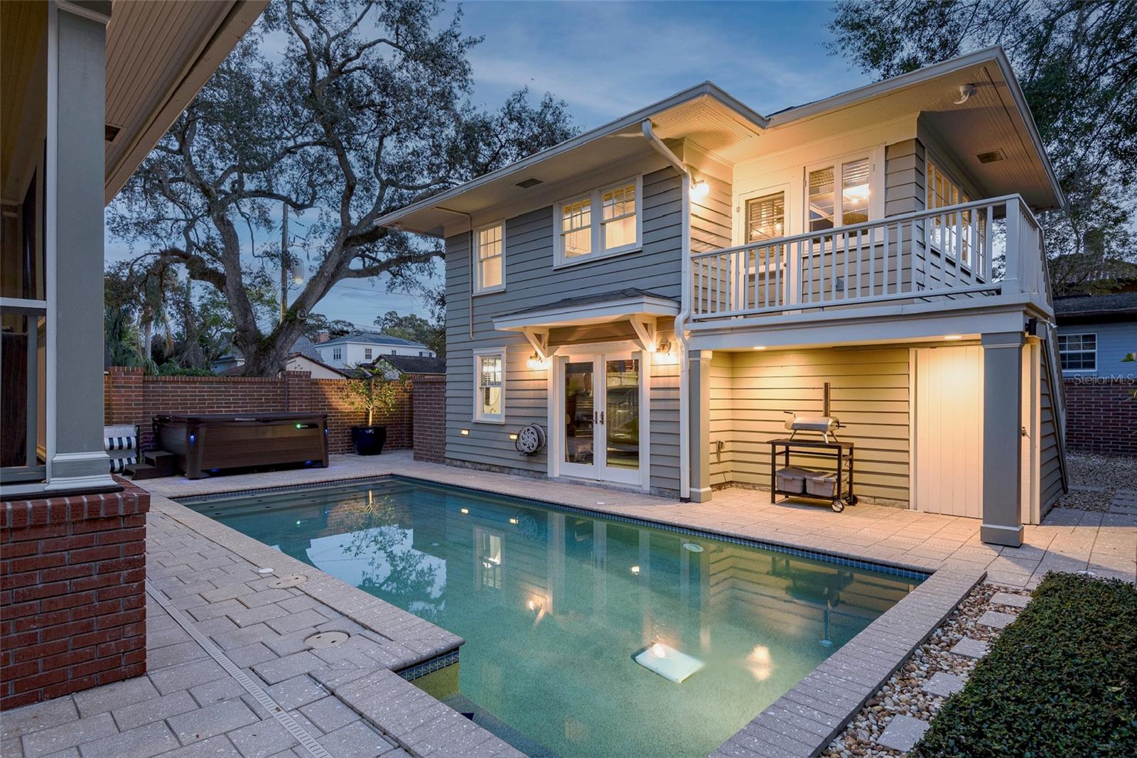 450 CHEROKEE DRIVE photo 4