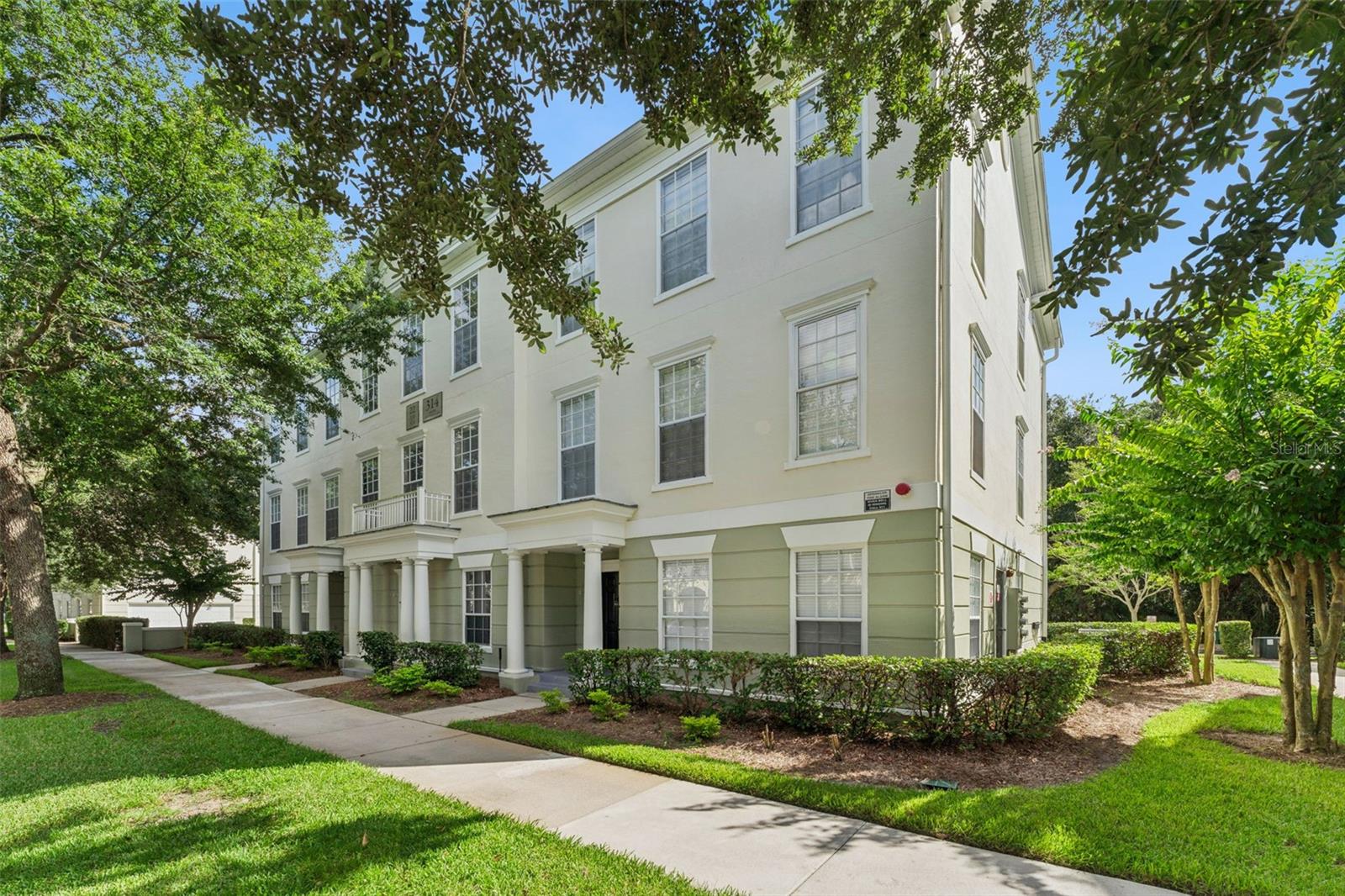 310 GRAND MAGNOLIA AVENUE #310 photo 4