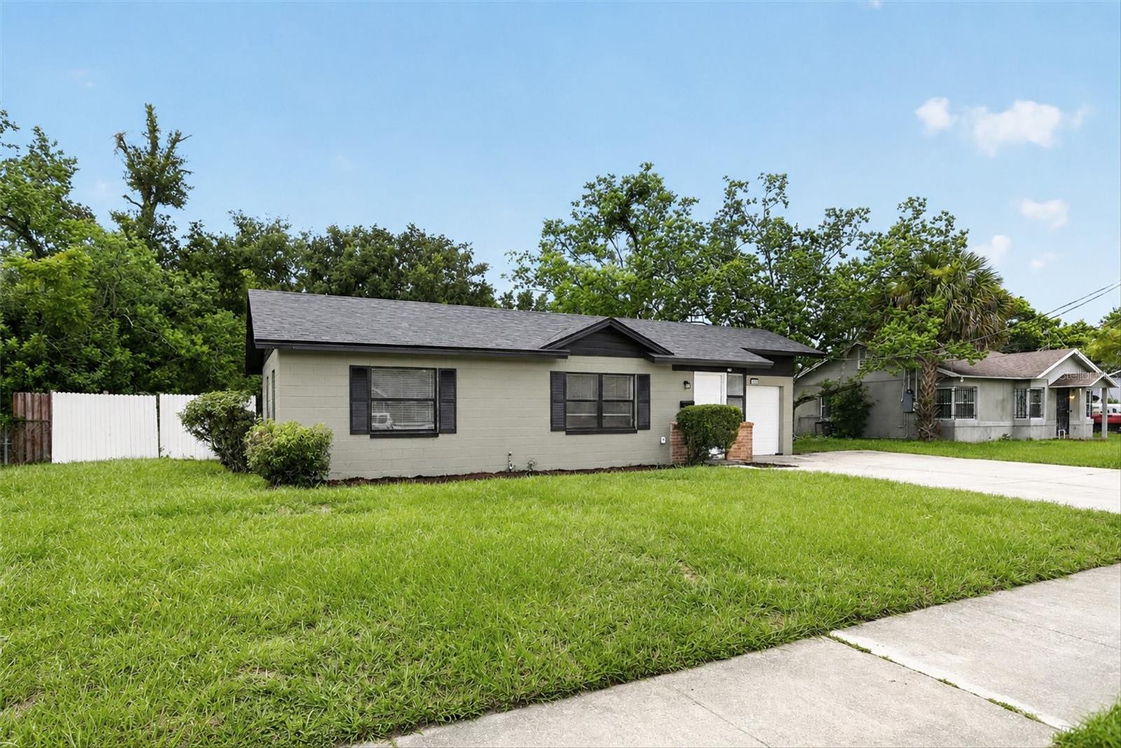3402 LEWIS COURT photo 3