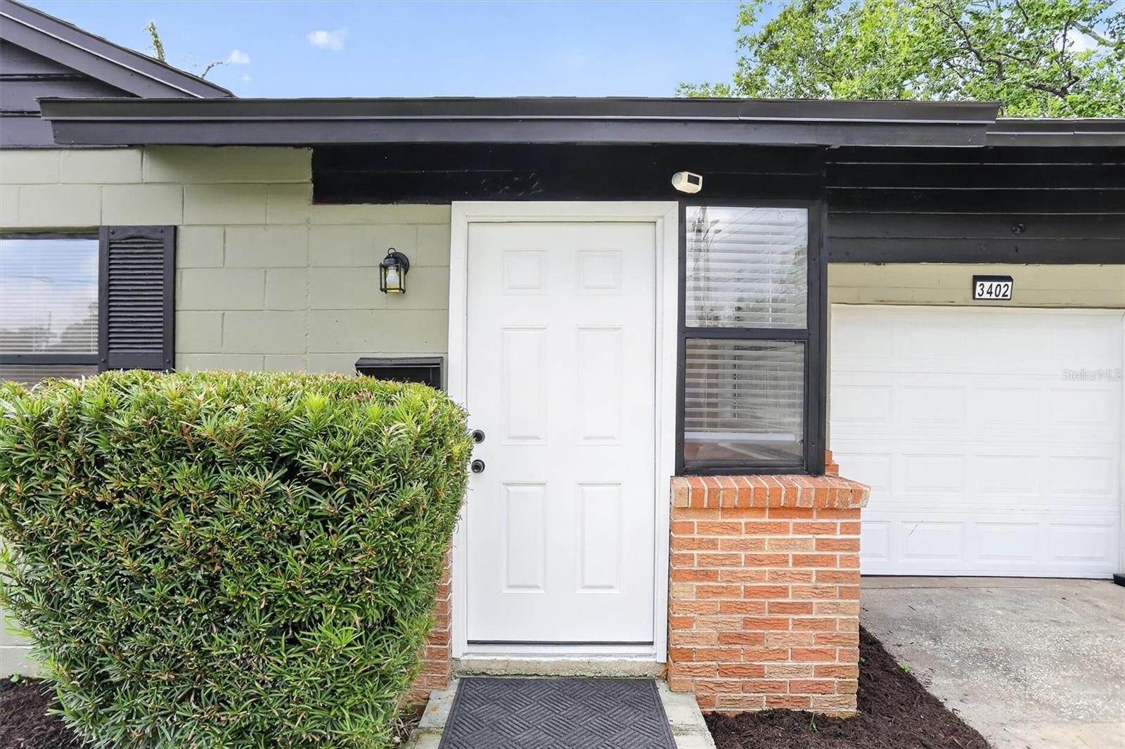 3402 LEWIS COURT photo 5