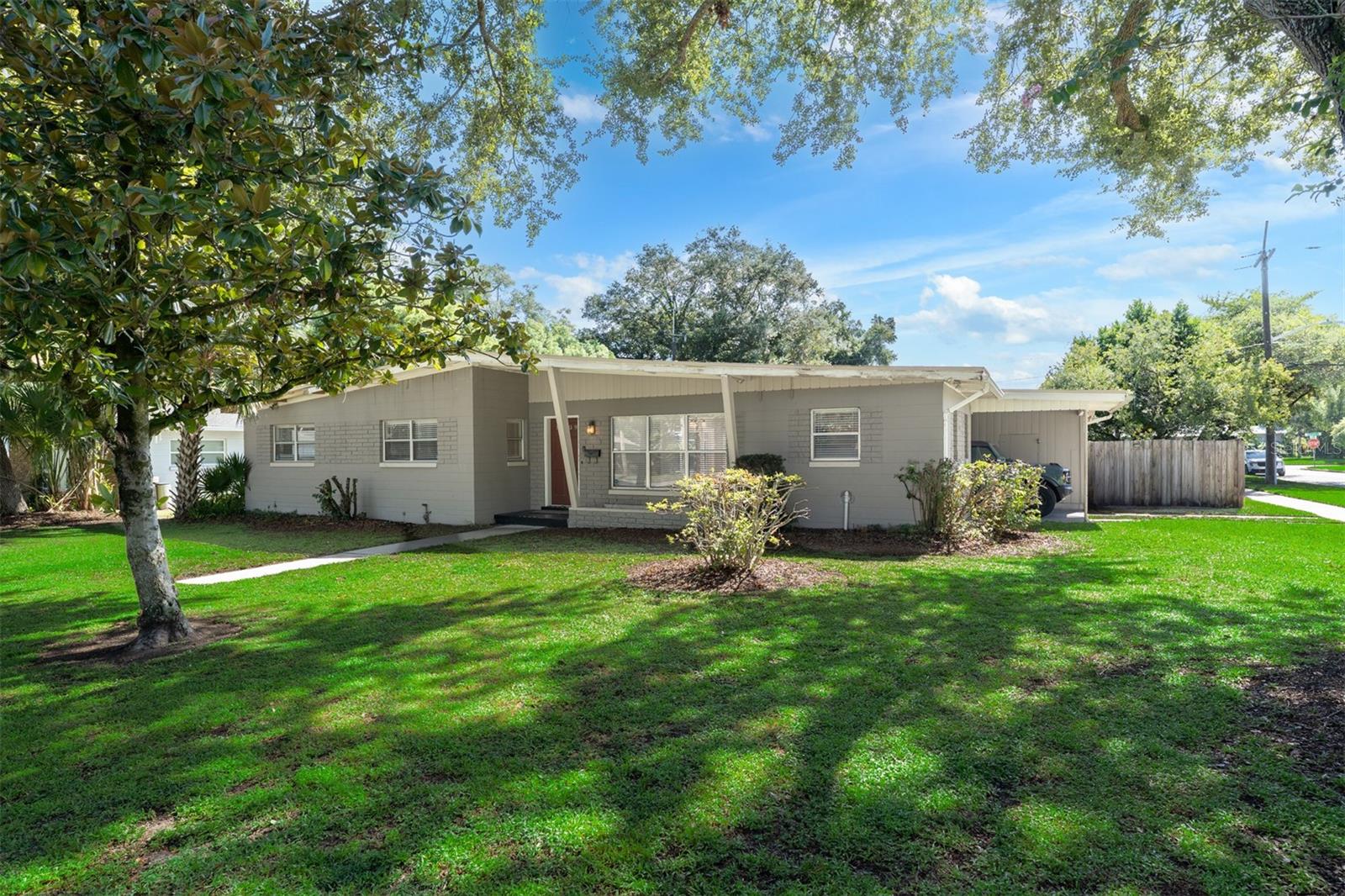 1209 S CRYSTAL LAKE DRIVE photo 3