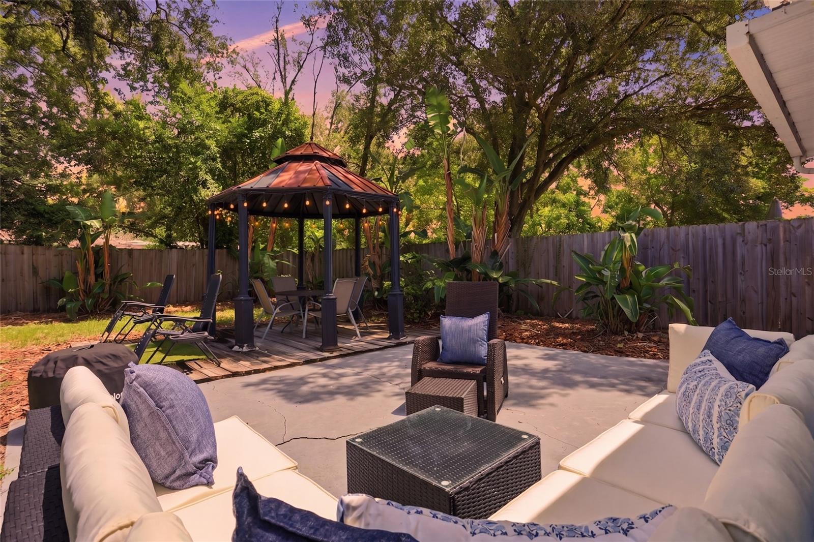 2901 E PINE STREET photo 3