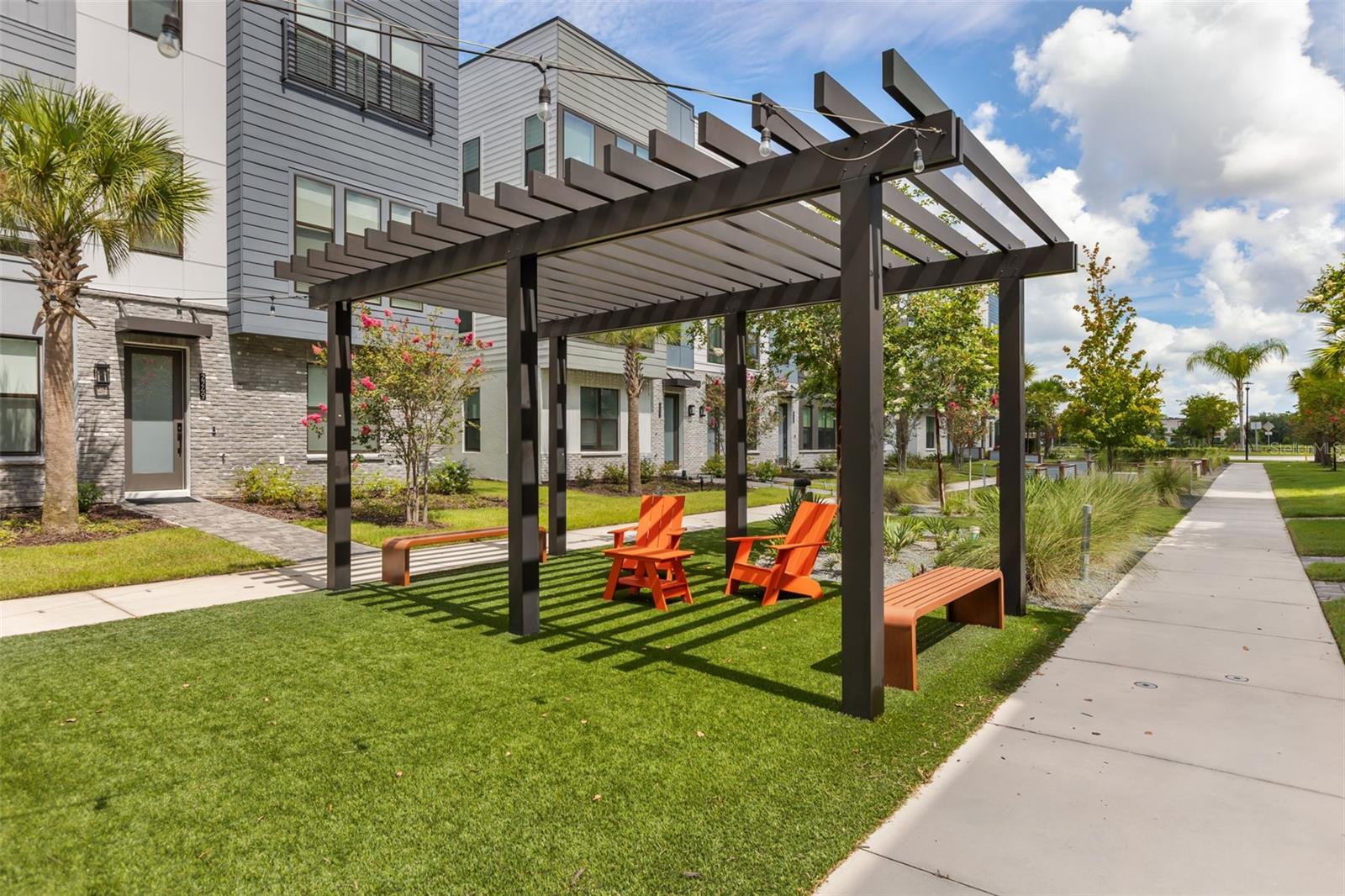 2058 PACKING DISTRICT WAY photo 4