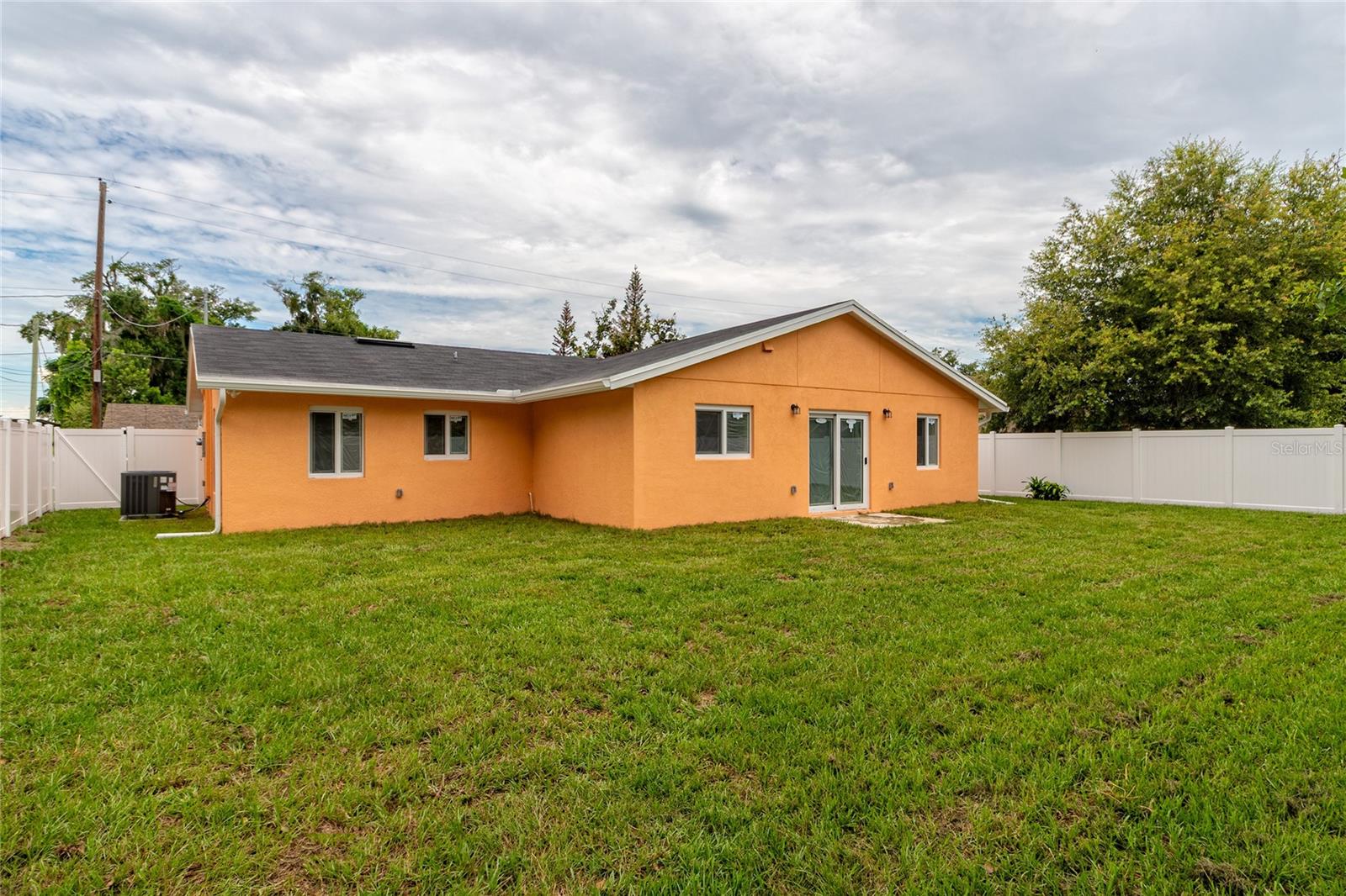 1015 MACK AVENUE photo 5
