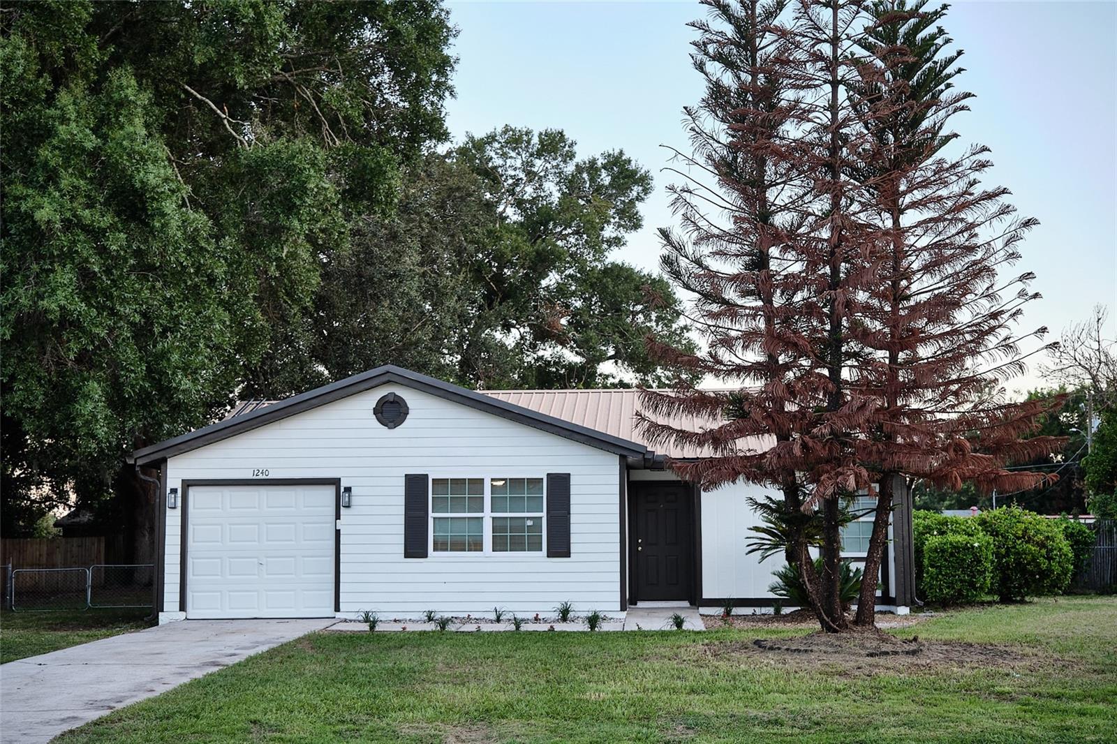 1240 WINDWAY CIRCLE photo 2