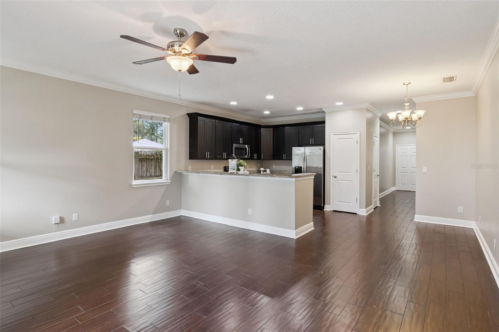 2544 MAYER STREET photo 4