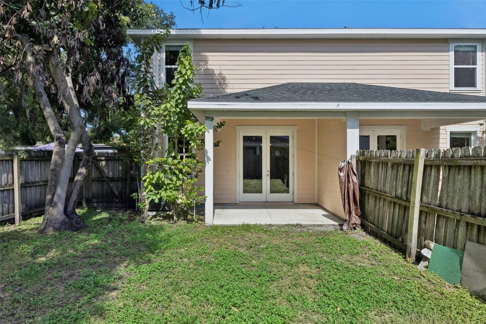 2544 MAYER STREET photo 5