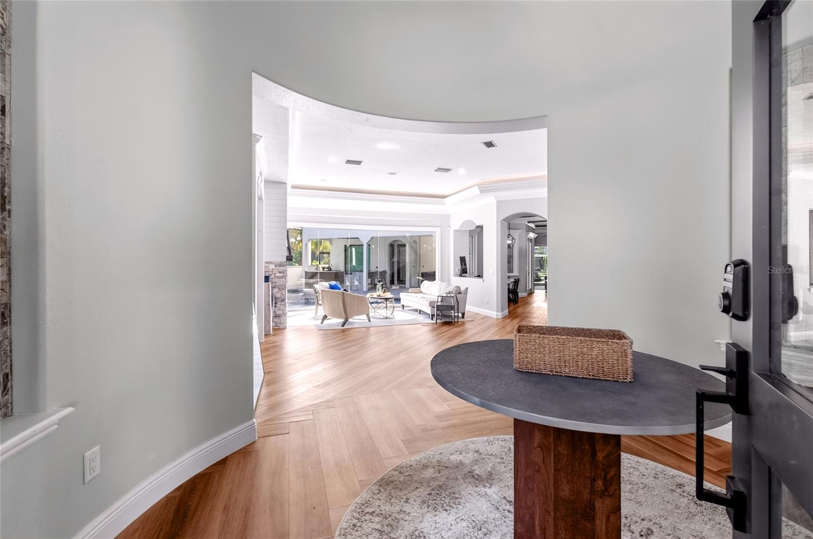9904 BRENTFORD COURT photo 4