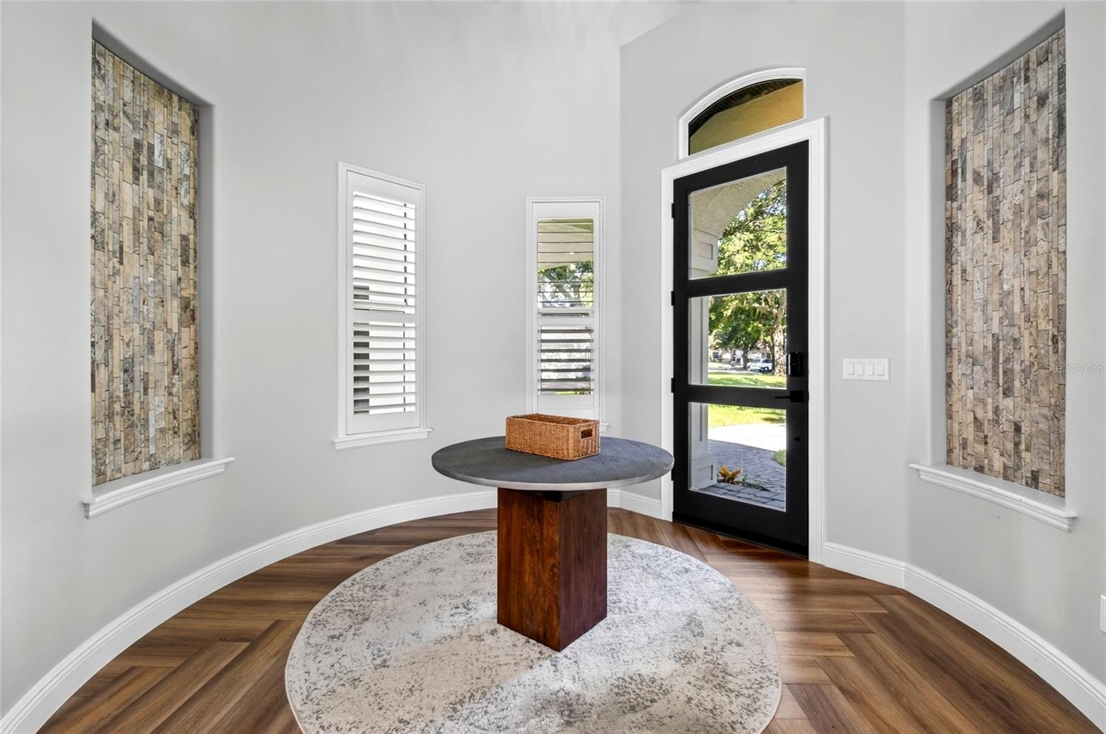 9904 BRENTFORD COURT photo 5