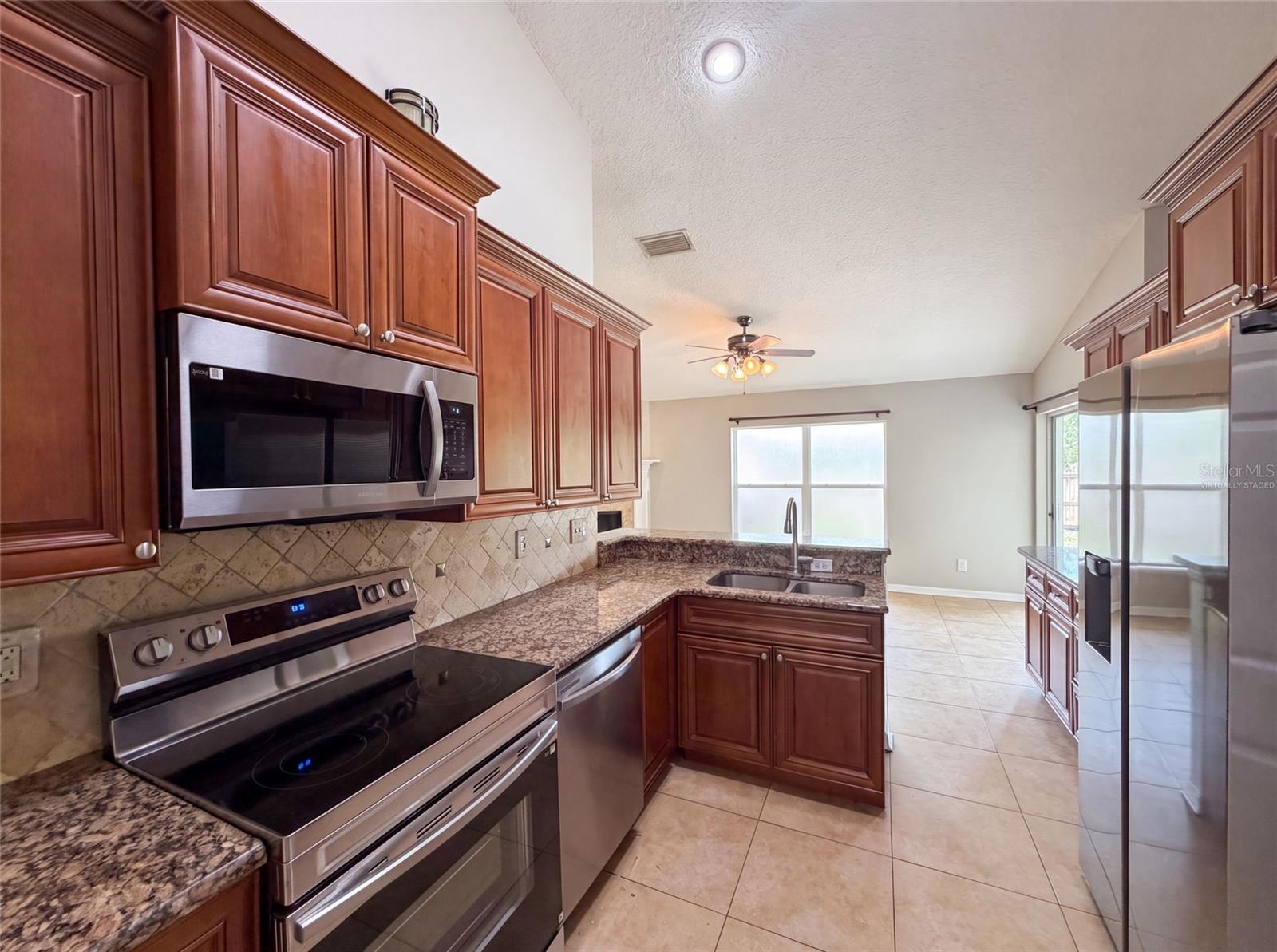17802 JEFFERSON STREET photo 2