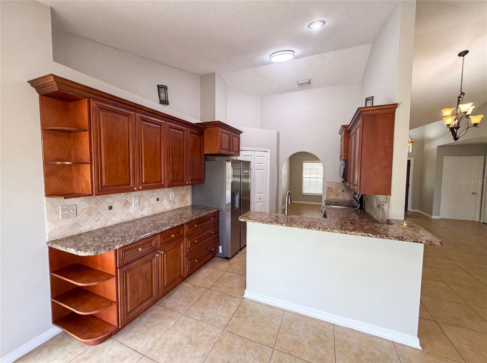 17802 JEFFERSON STREET photo 4