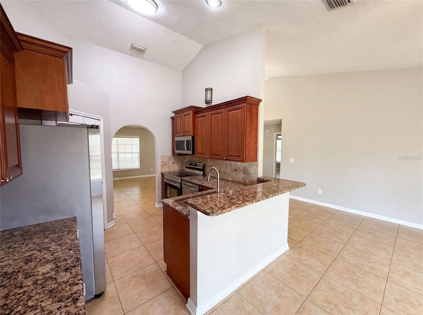 17802 JEFFERSON STREET photo 5