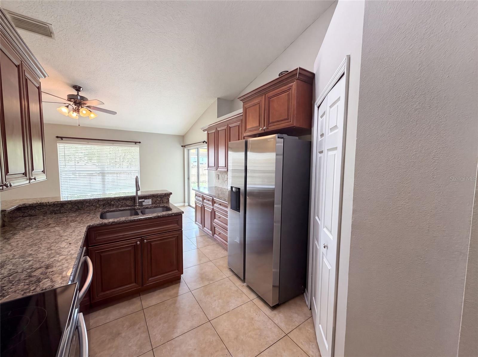 17802 JEFFERSON STREET photo 3