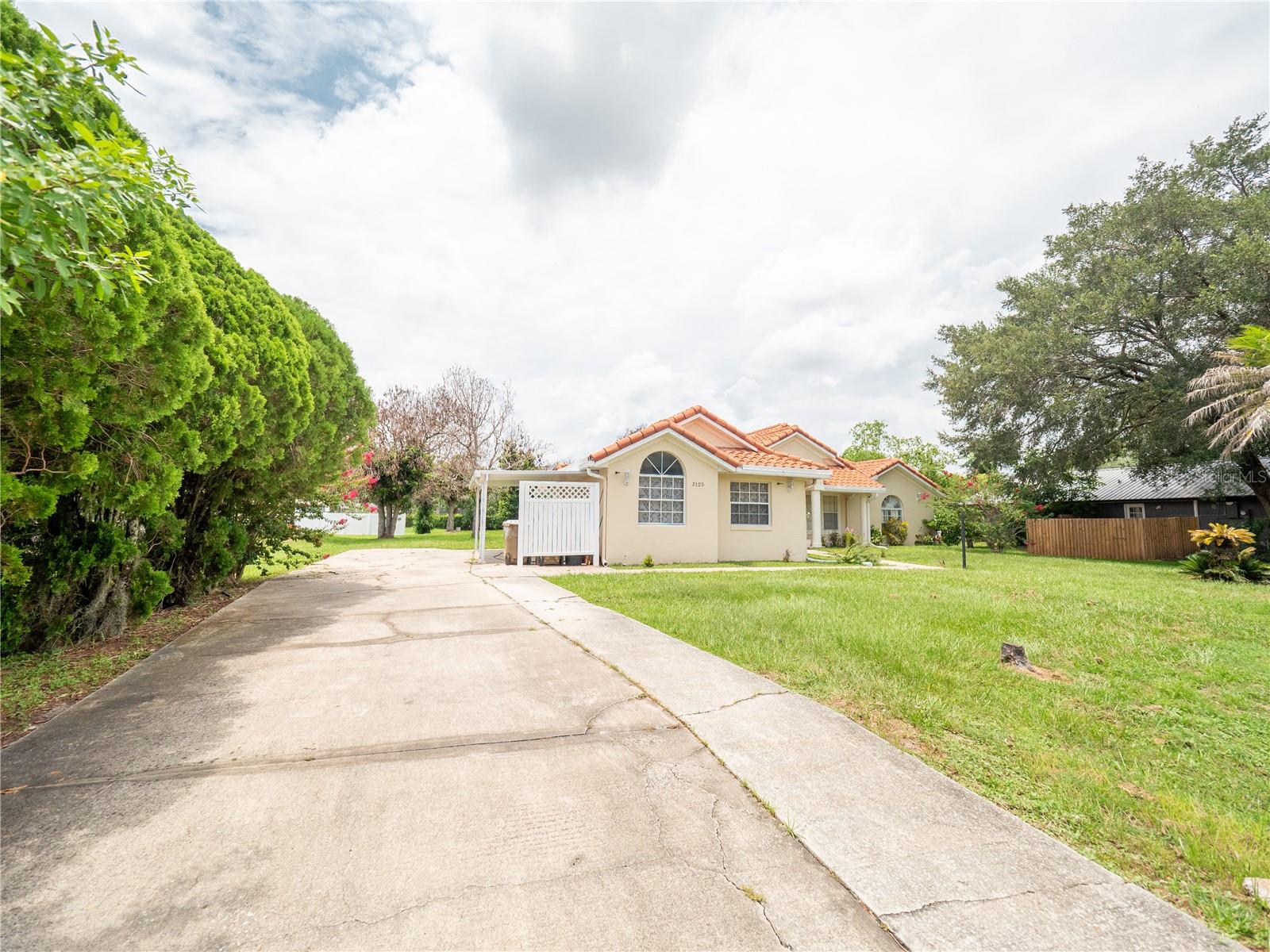 2125 TRIUMFO CIRCLE photo 3