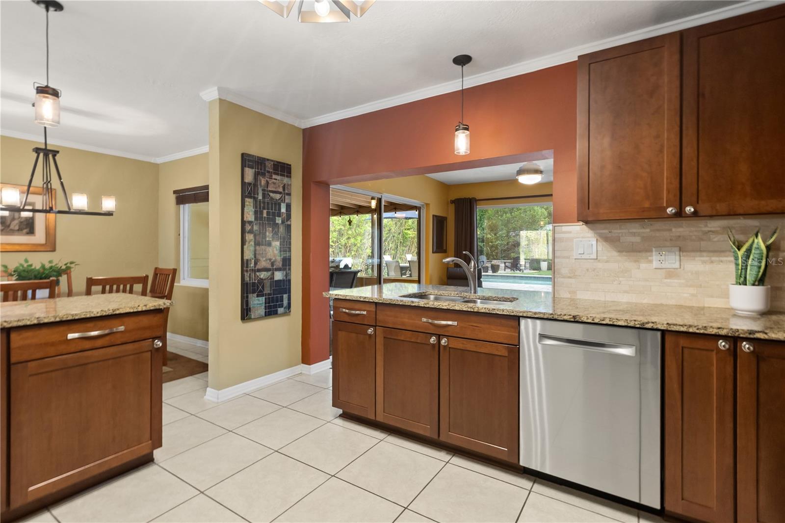 3101 HUNTINGTON STREET photo 5