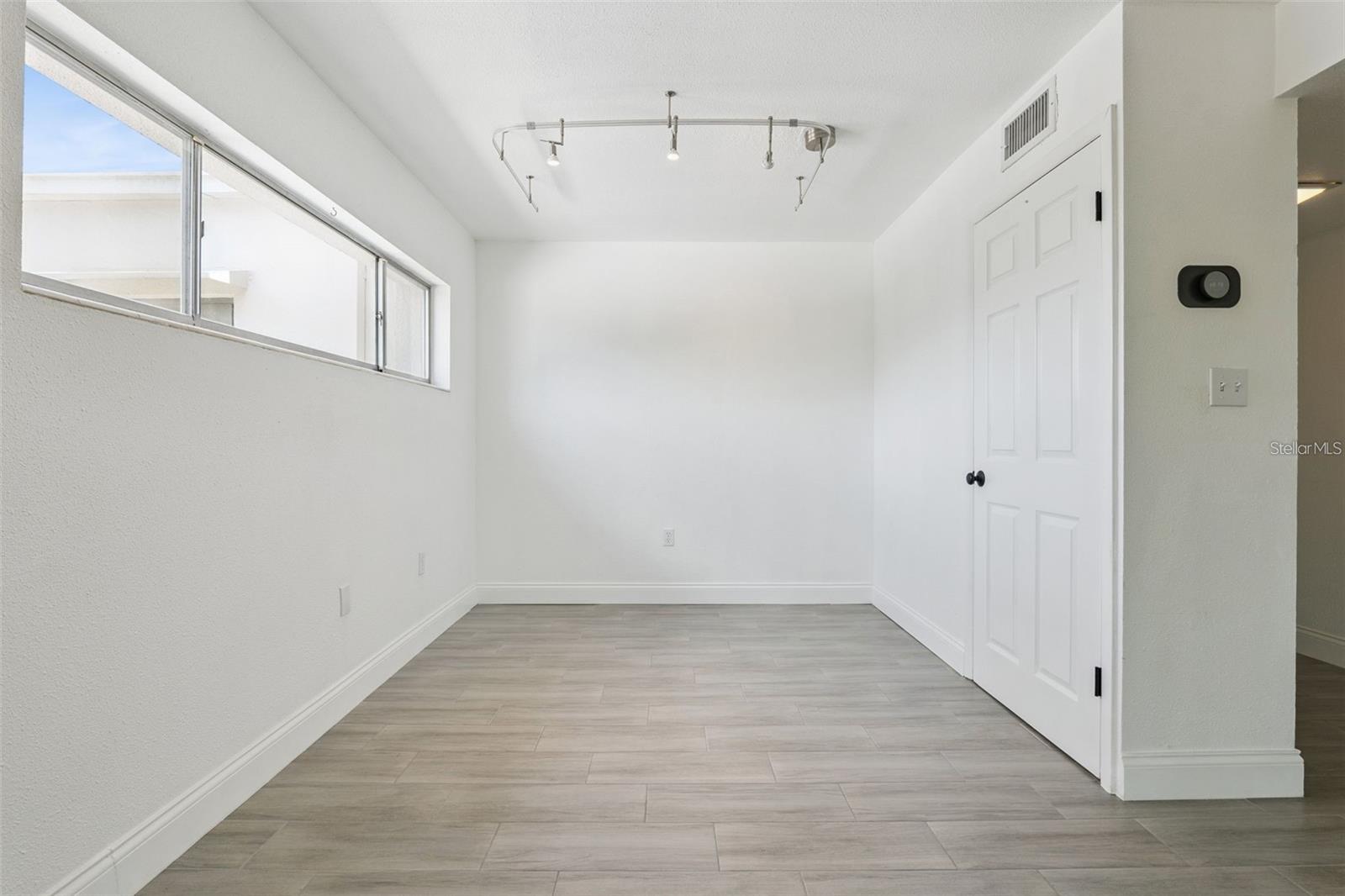 1100 DELANEY AVENUE #F500 photo 5