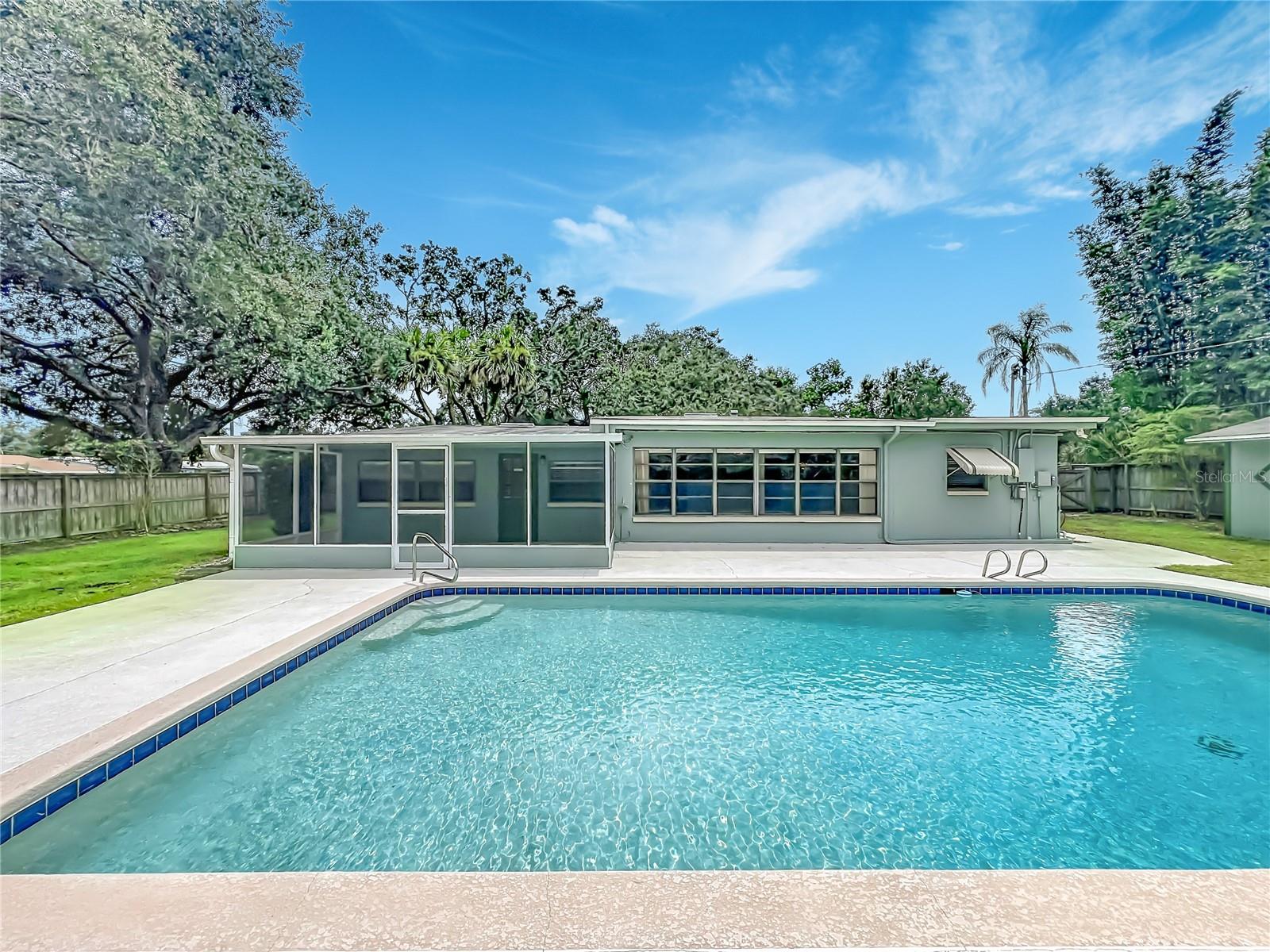 3921 WREN LANE photo 3