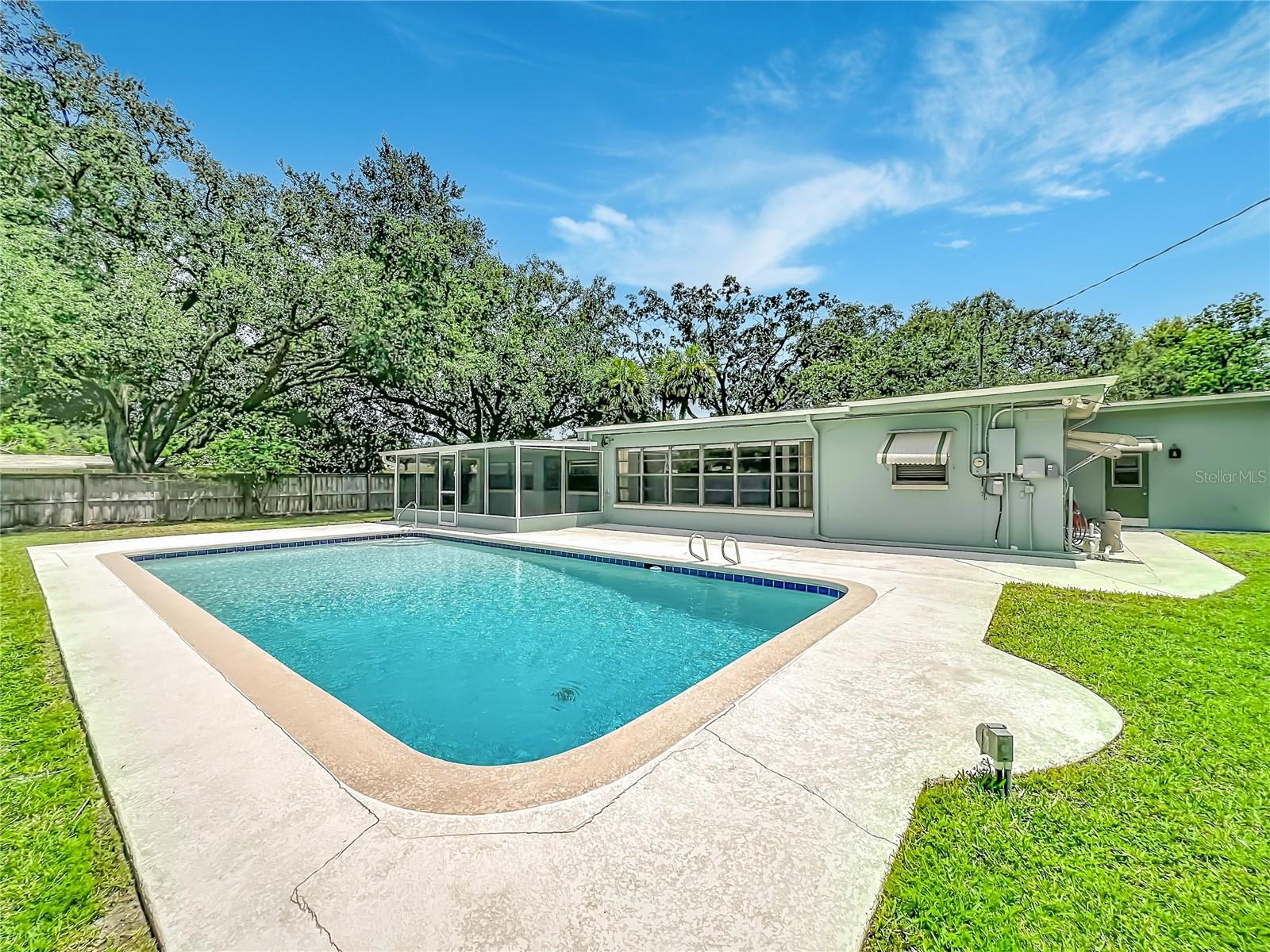 3921 WREN LANE photo 4