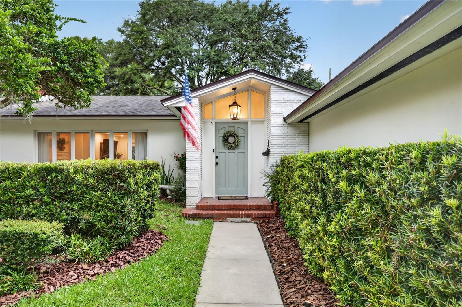 2410 SHOREHAM ROAD photo 3