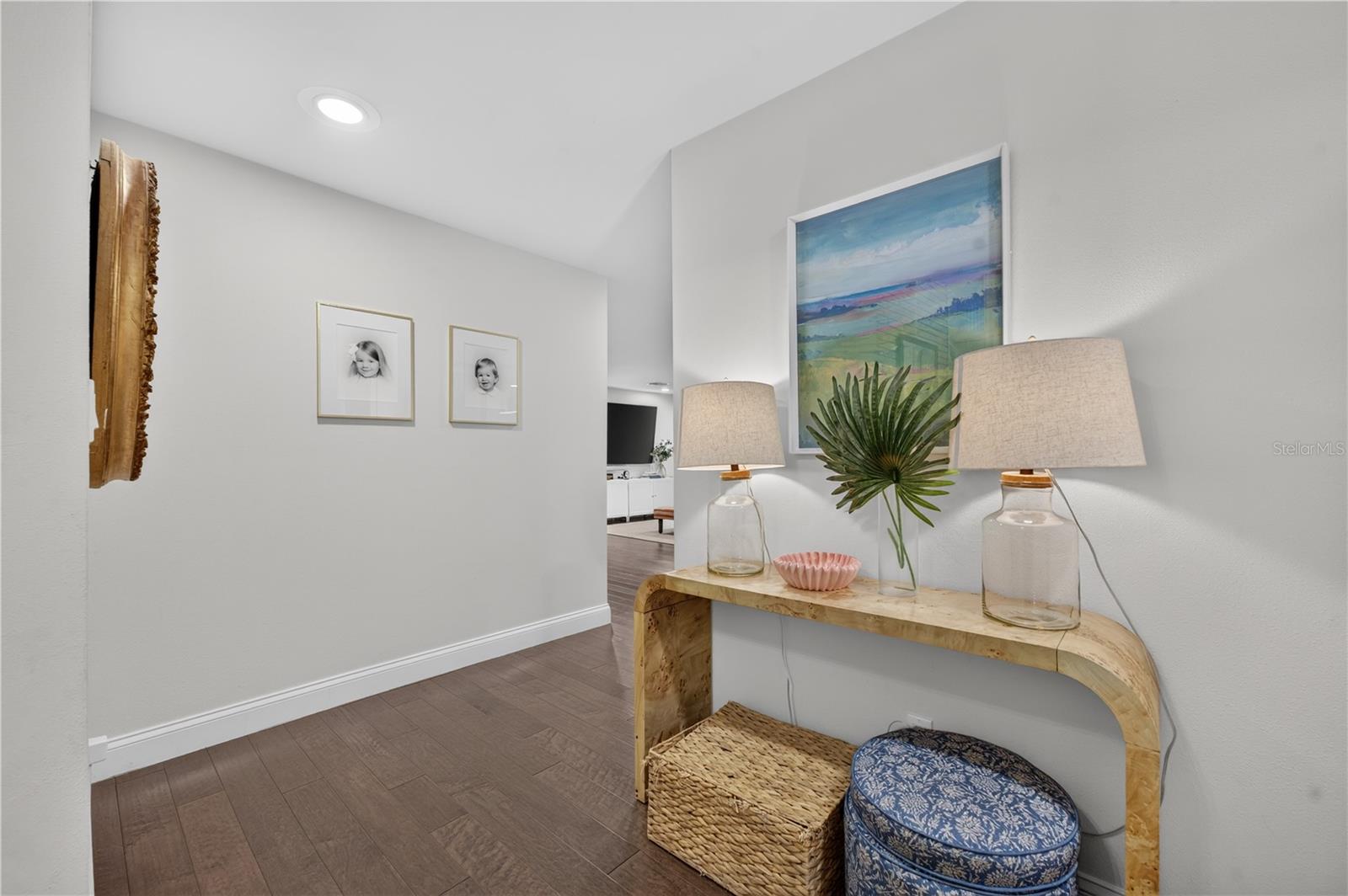 2410 SHOREHAM ROAD photo 5
