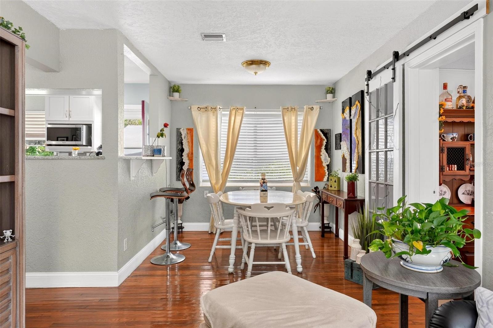 3000 HARGILL DRIVE photo 4