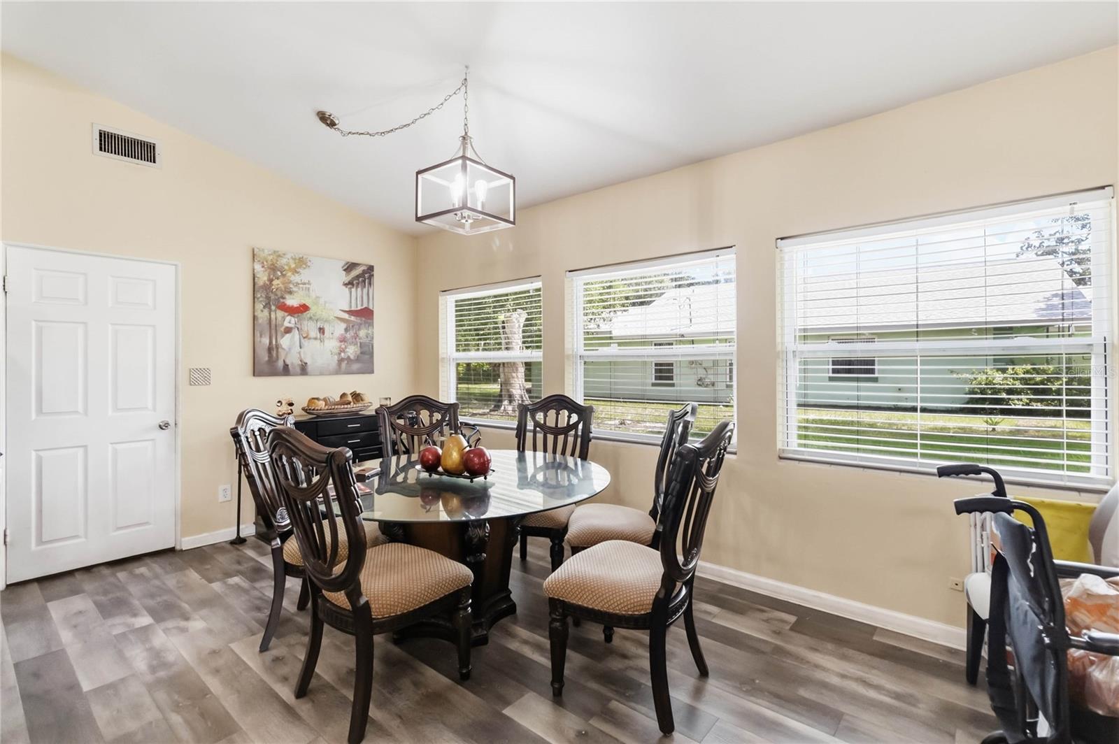 841 WOODEN BOULEVARD photo 5