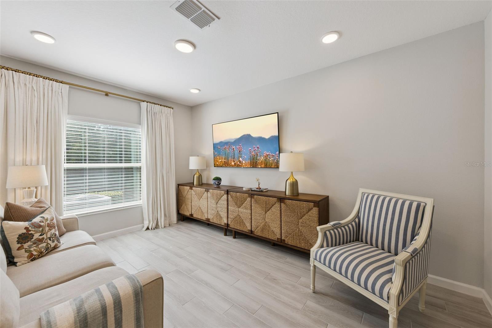 3129 RIVERBOAT WAY photo 4