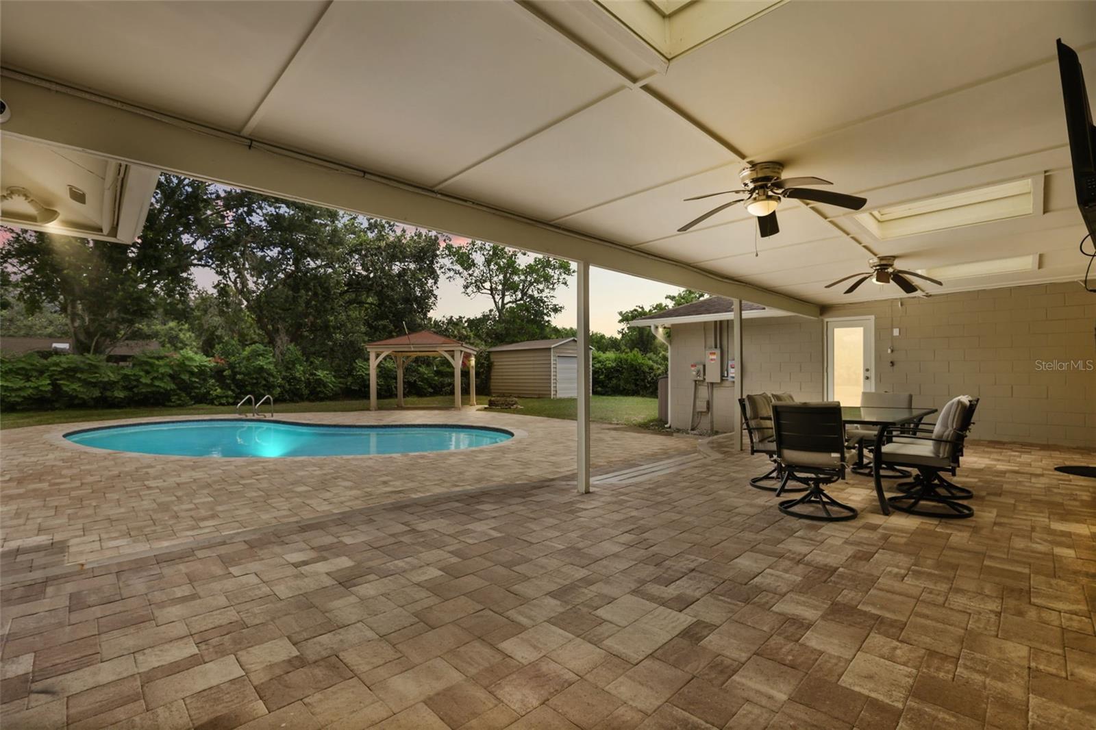 110 LONGHORN ROAD photo 2