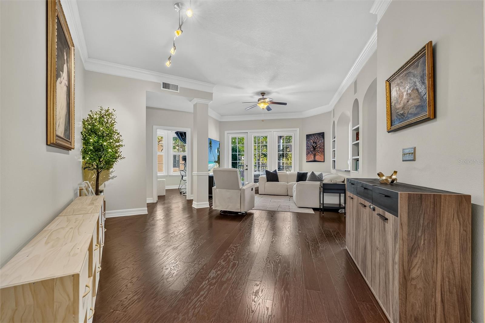 513 MIRASOL CIRCLE #207 photo 3