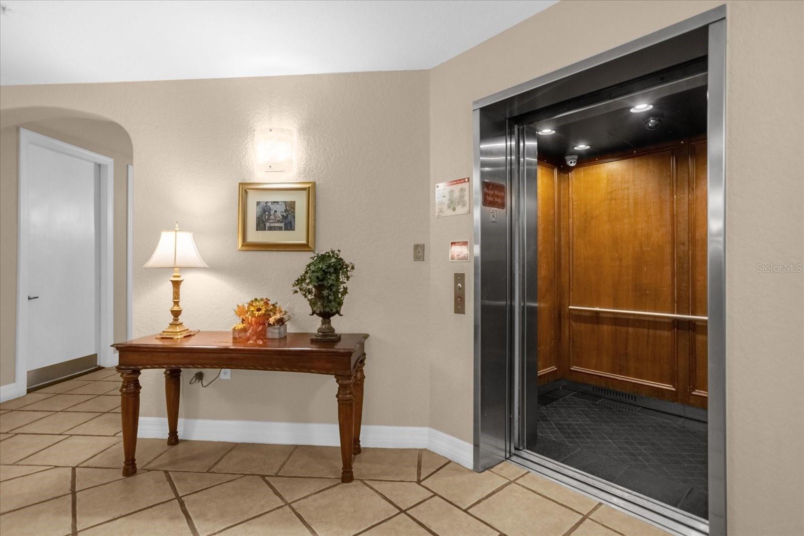 501 MIRASOL CIRCLE #208 photo 4
