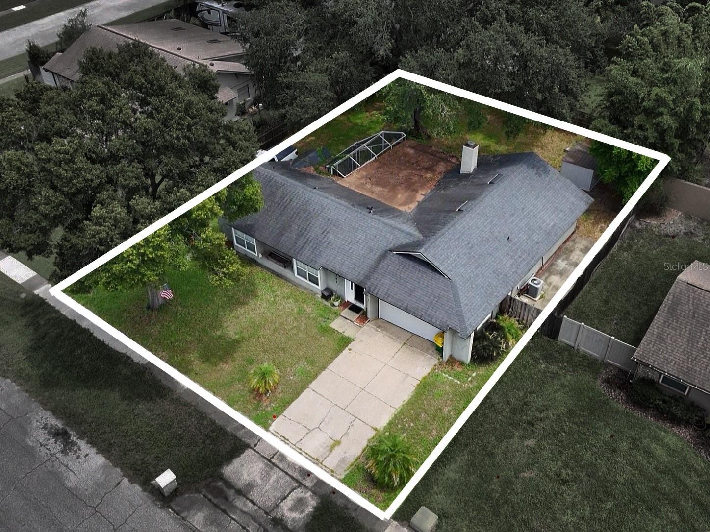 1792 PAM CIRCLE photo 4