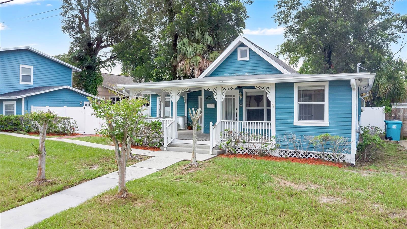 1512 OREGON STREET photo 2